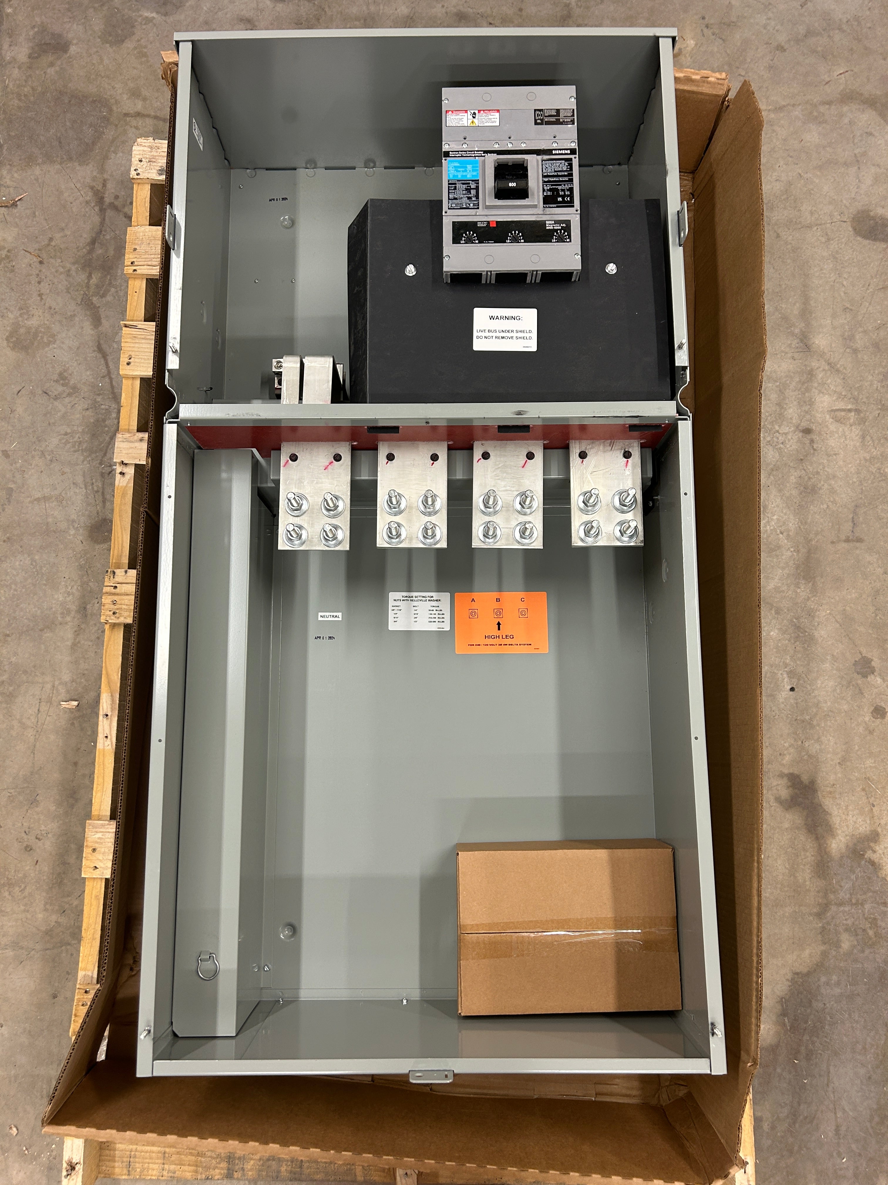 Siemens WEB3600B 3 Phase 600 Amp EUSERC Main Circuit Breaker Disconnect