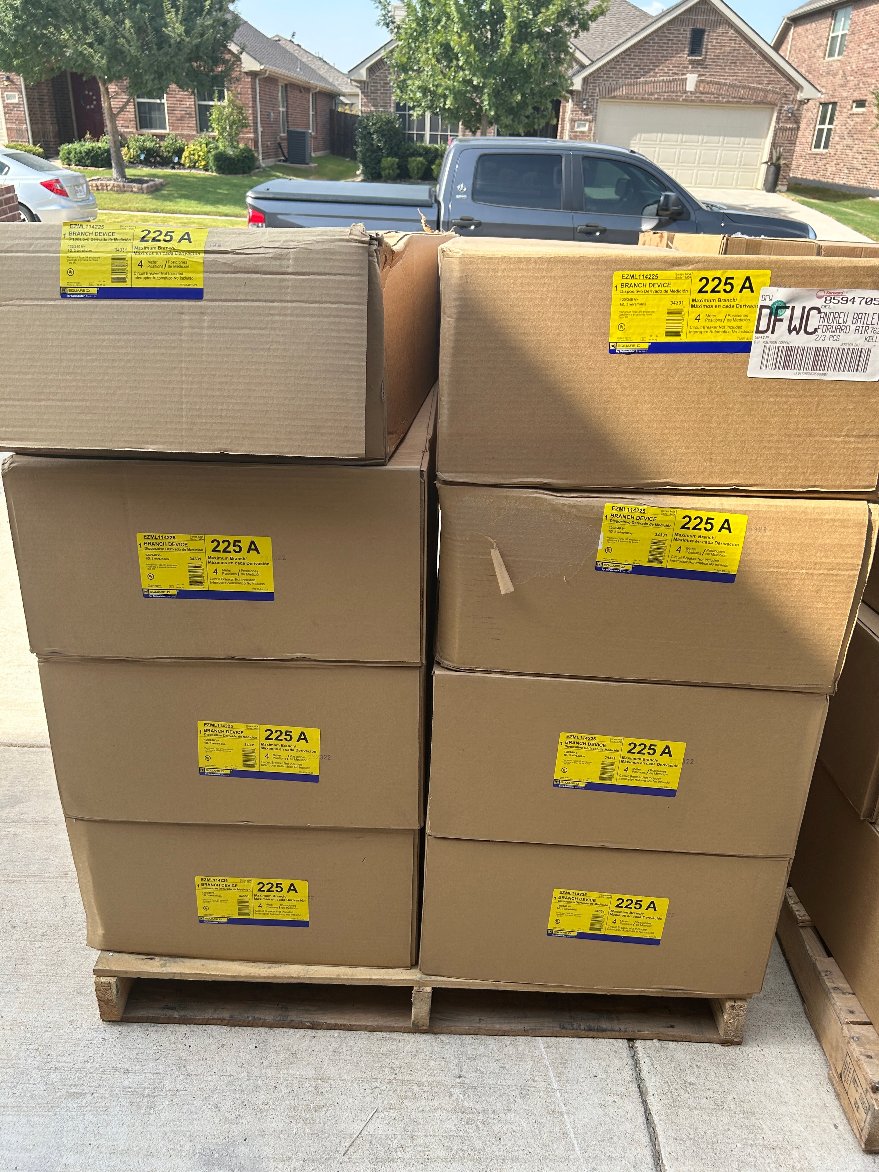 Square D EZML114225 1PH In / 1PH Out 4 Gang 225A Socket Ringless Lever Bypass Meter Stack