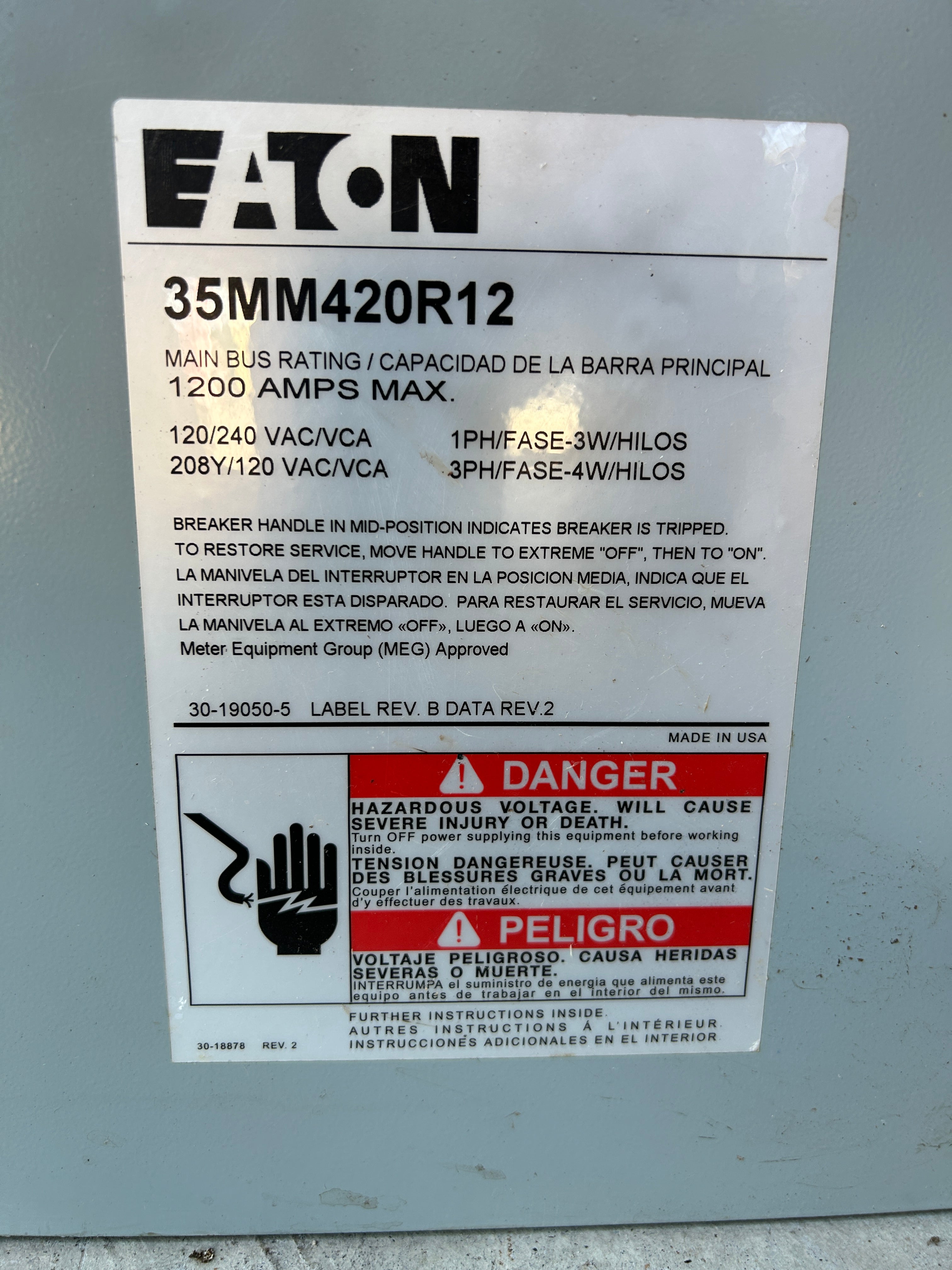Eaton 35MM420R12 3PH In / 1PH Out 4 Gang 225A Socket Ringless Lever Bypass 1200A Bus Meter Stack