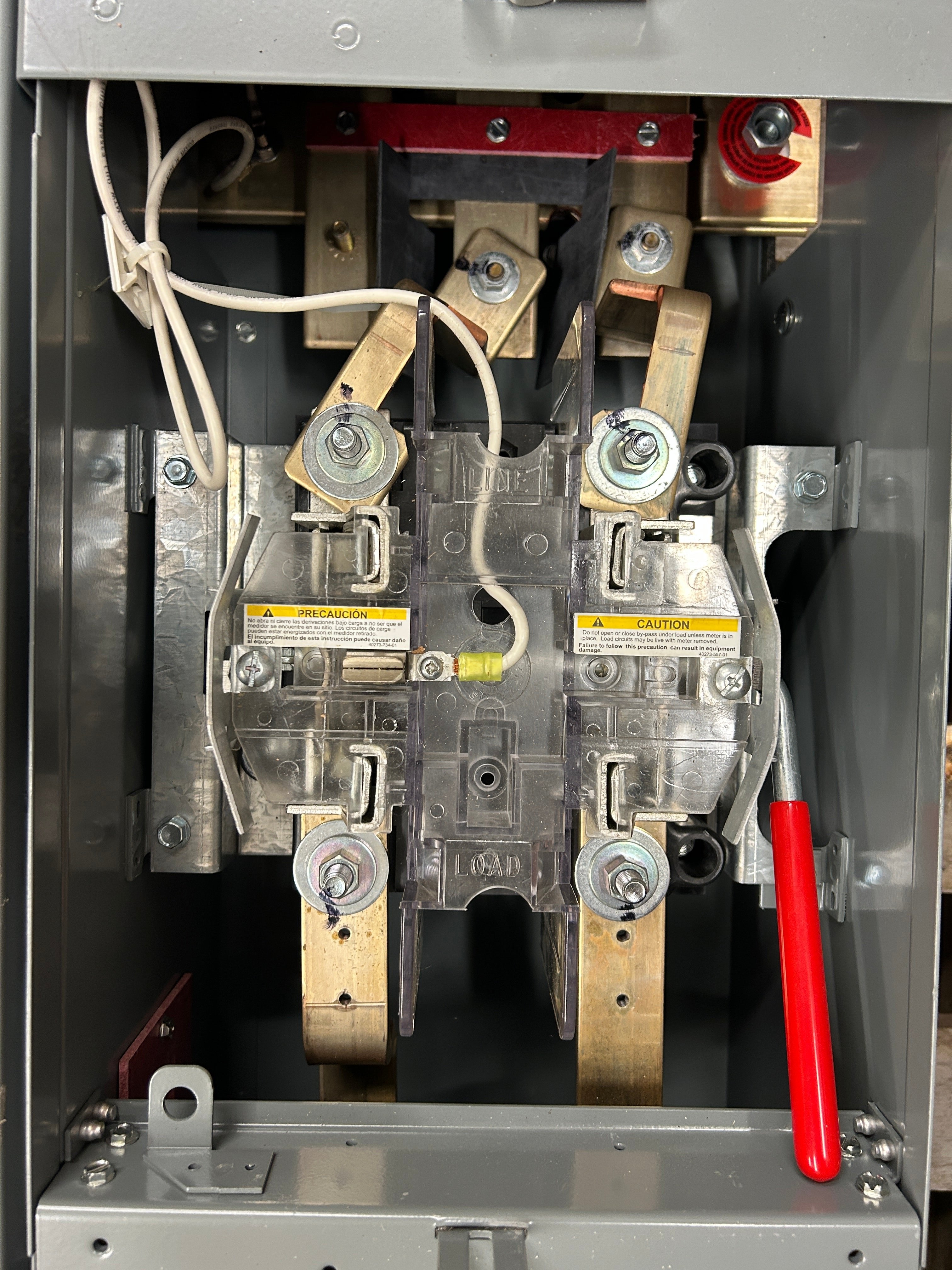 Square D EZML312400 3PH In / 1PH Out 2 Gang Ringless Lever Bypass 400A Factory Installed Breaker at Each Socket Meter Stack