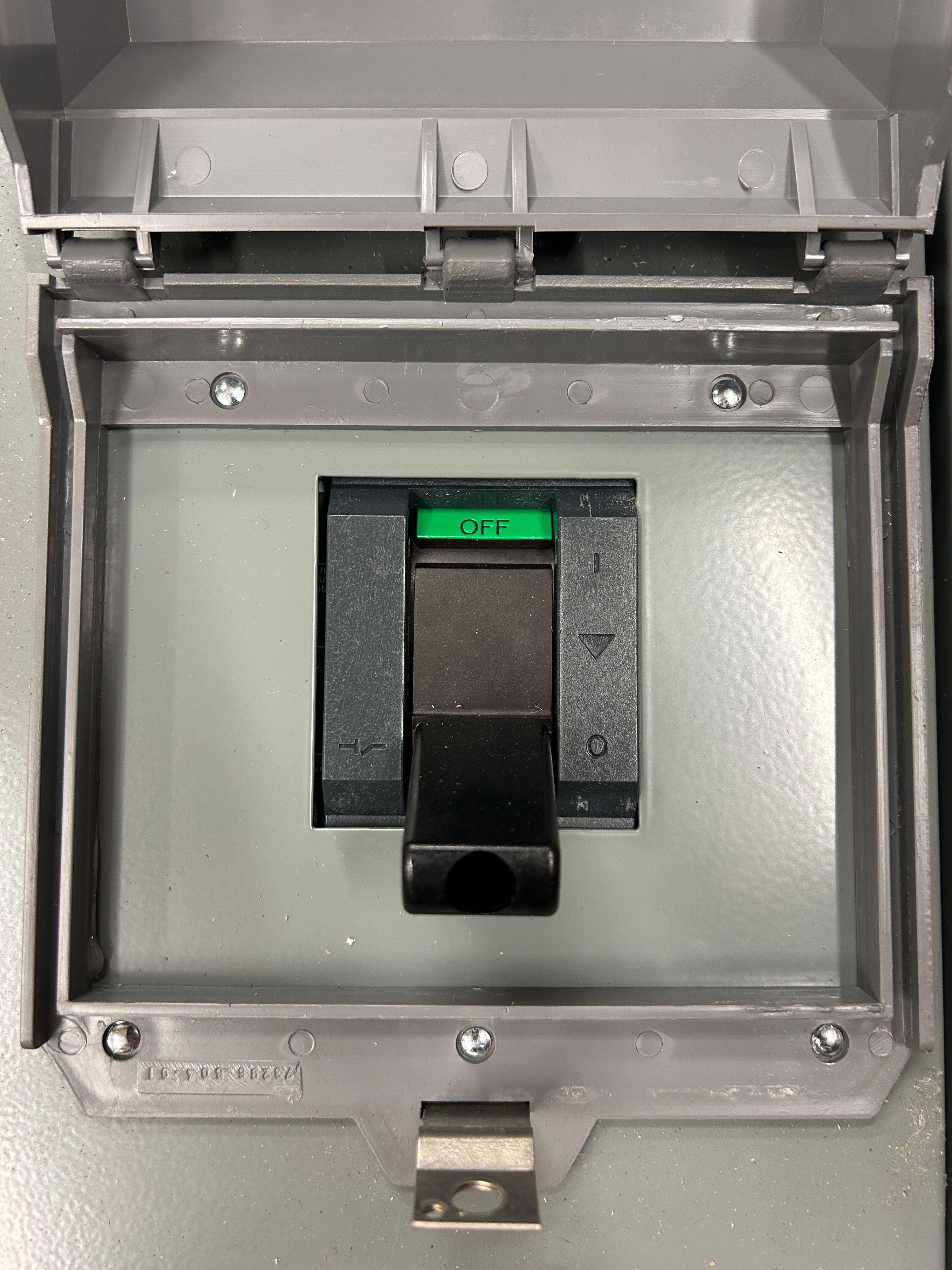 Square D EZML312400 3PH In / 1PH Out 2 Gang Ringless Lever Bypass 400A Factory Installed Breaker at Each Socket Meter Stack