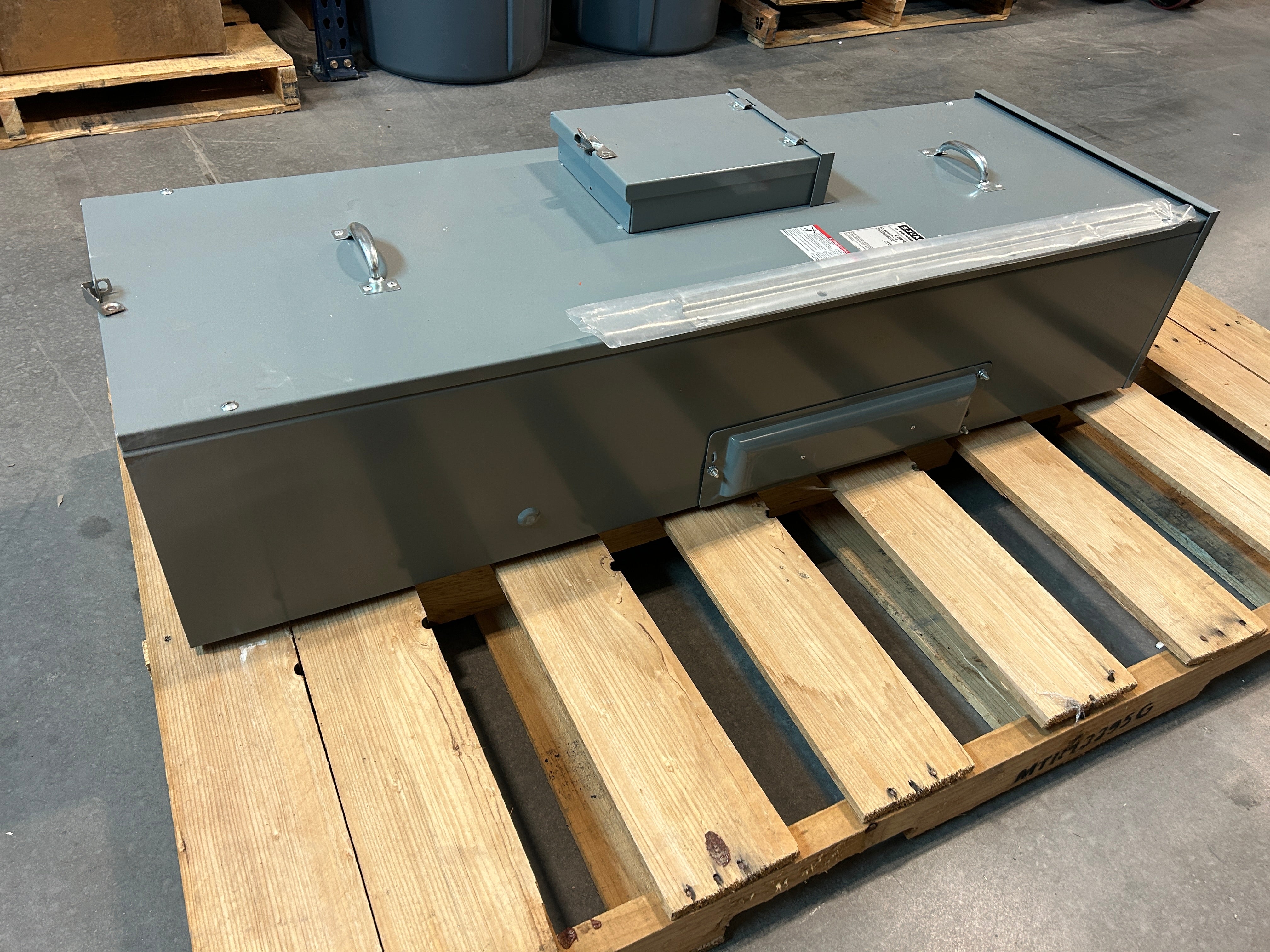 Square D EZM1800CB 800A Main Circuit Breaker Disconnect