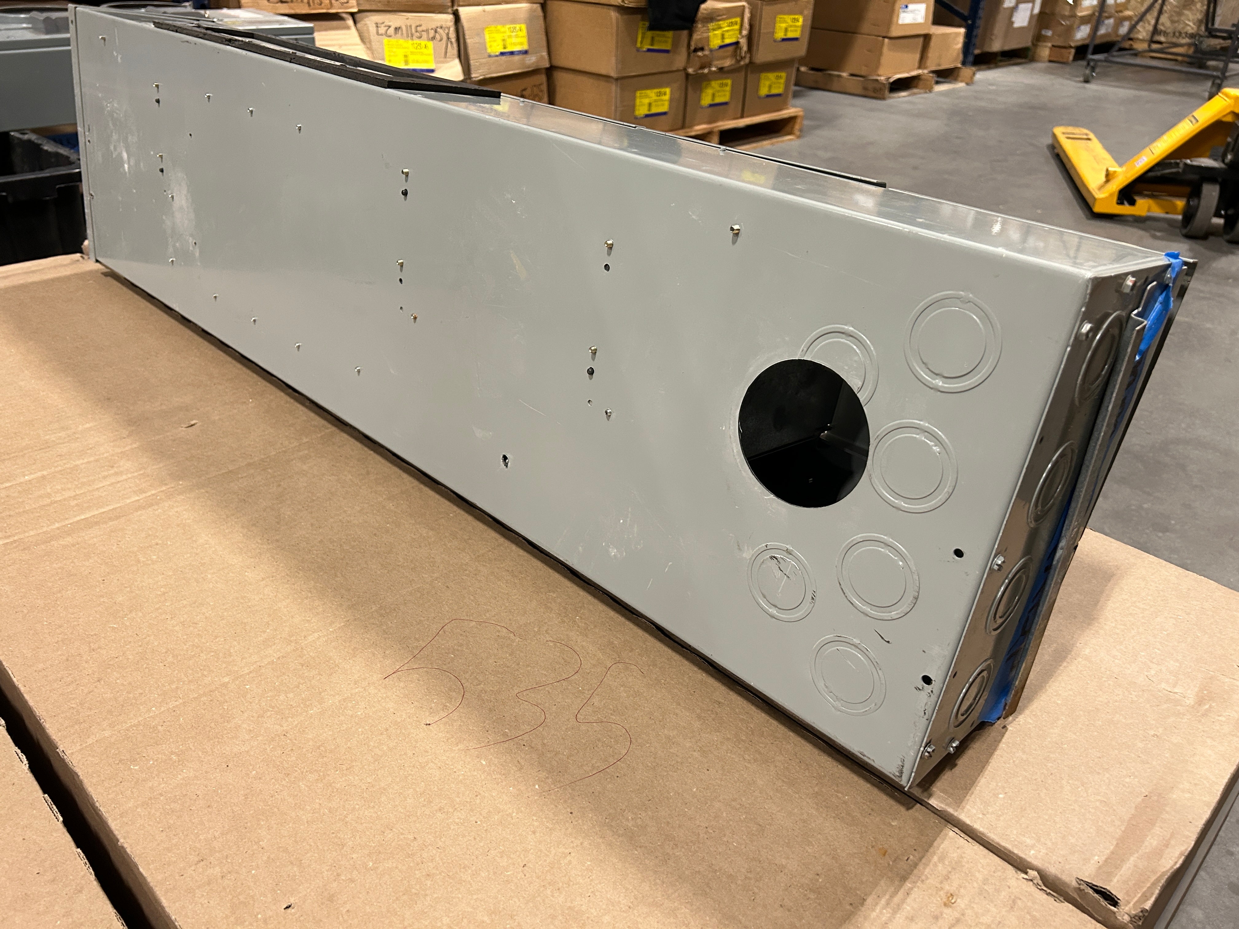 Eaton 3MM412R12P 3PH In / 1PH Out 4 Gang 125A Socket Ringed 1200A Copper Bus Meter Stack