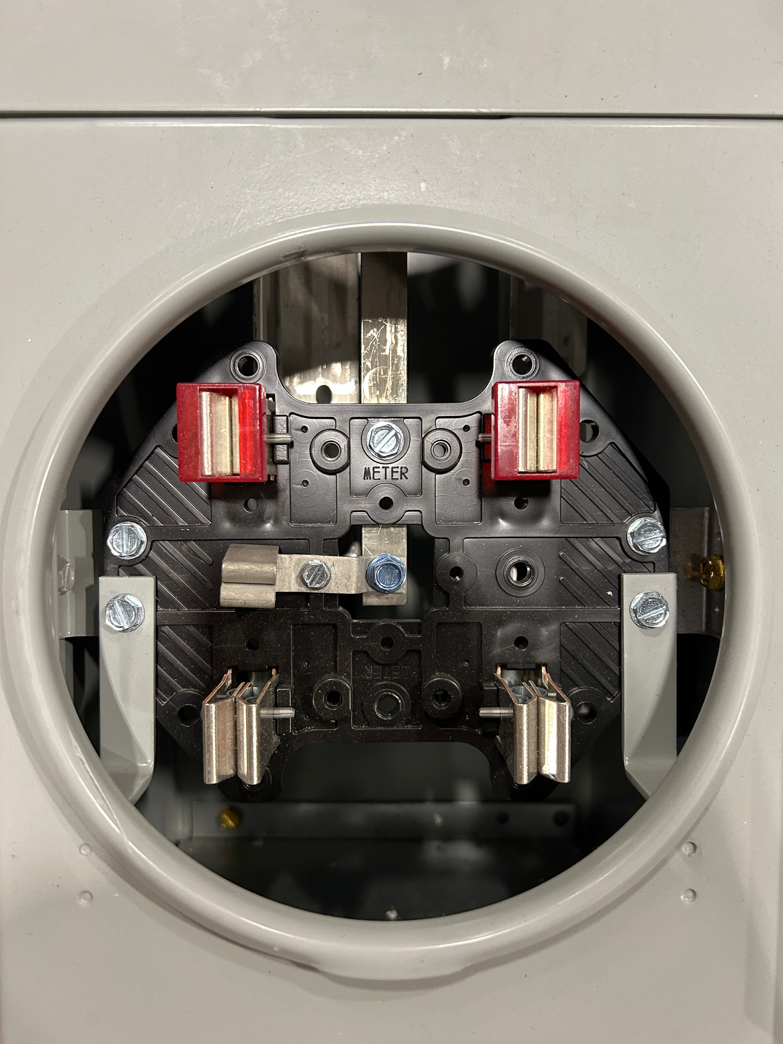 Eaton 3MM412R 3PH In / 1PH Out 4 Gang 125A Socket Ringed Meter Stack