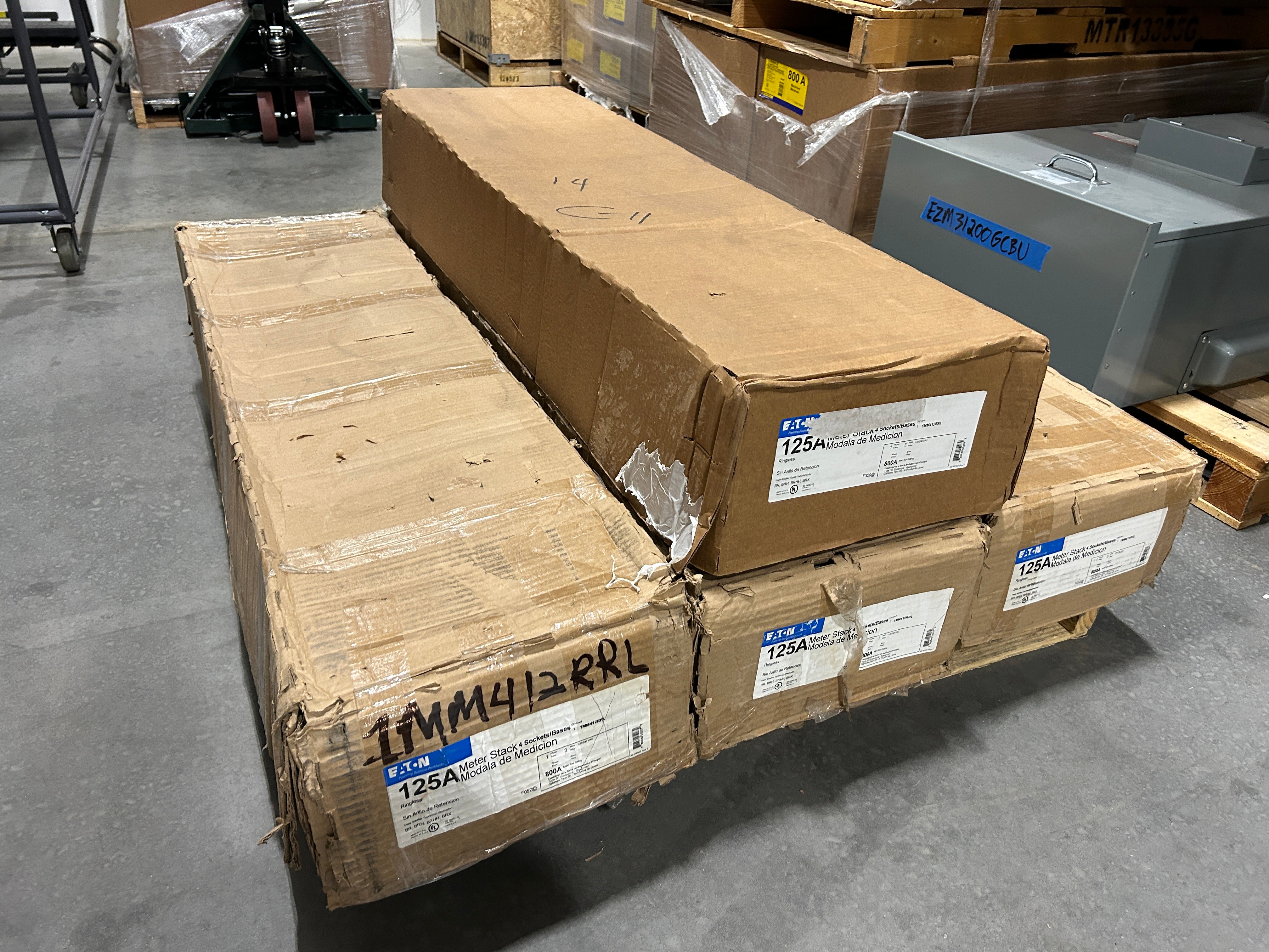 Eaton 1MM412RRL 1PH In /1PH Out 4 Gang 125A Socket Ringless Meter Stack