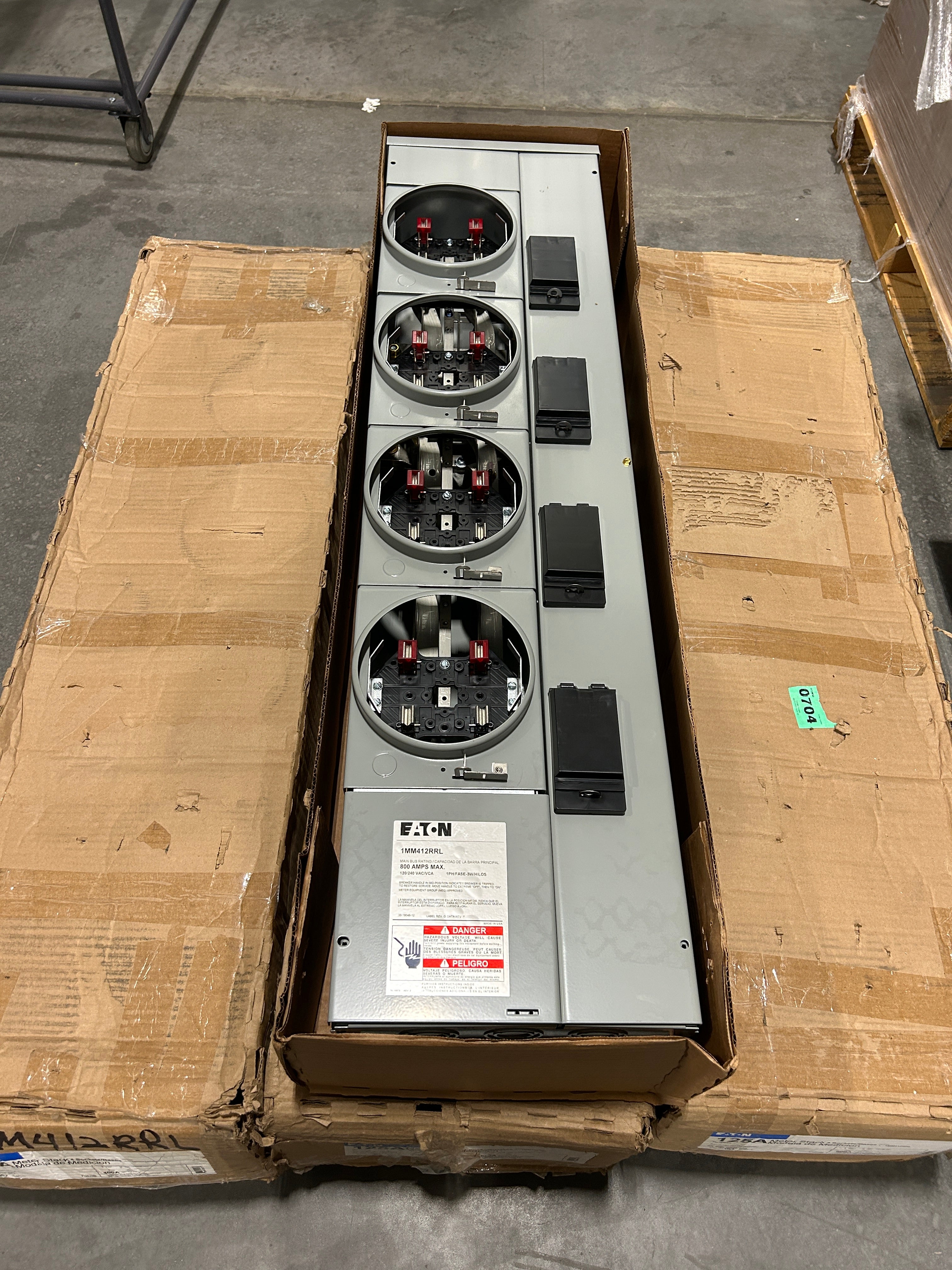Eaton 1MM412RRL 1PH In /1PH Out 4 Gang 125A Socket Ringless Meter Stack