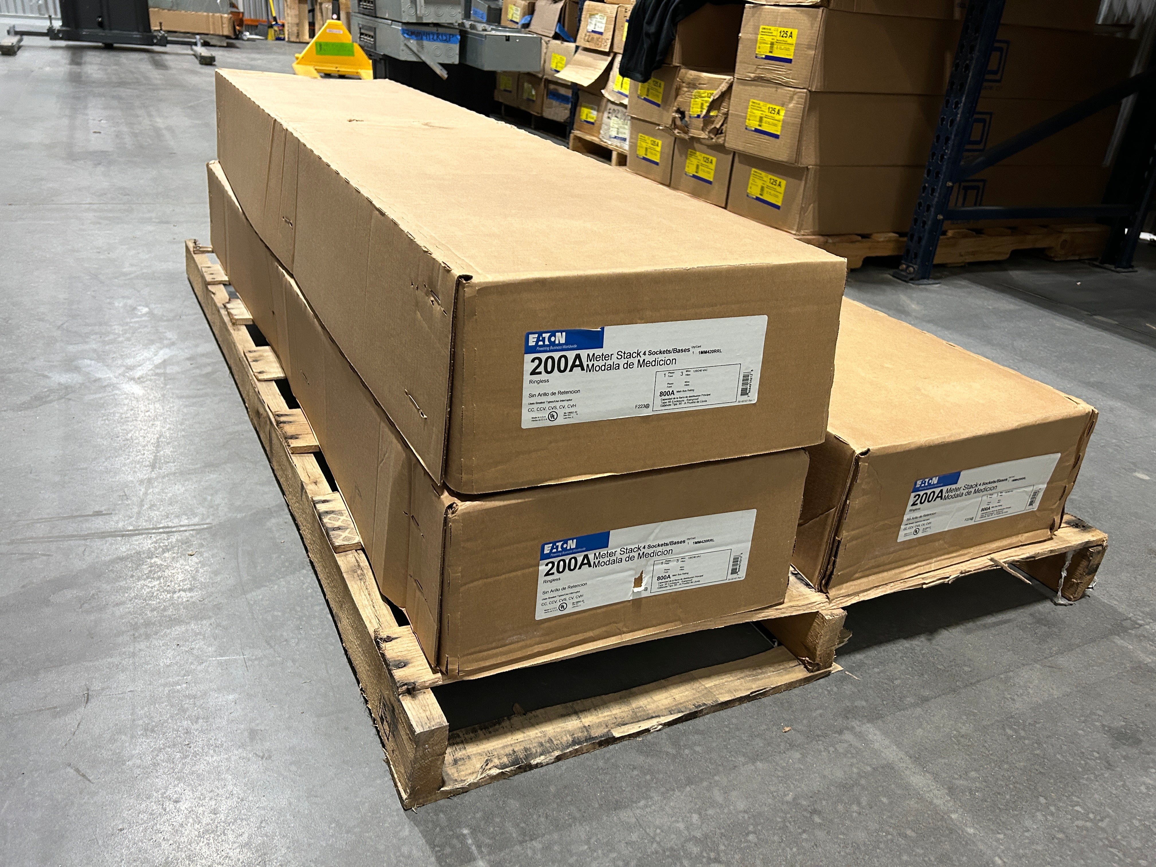 Eaton 1MM420RRL Single Phase 4-Gang 200A Socket Ringless Meter Stack