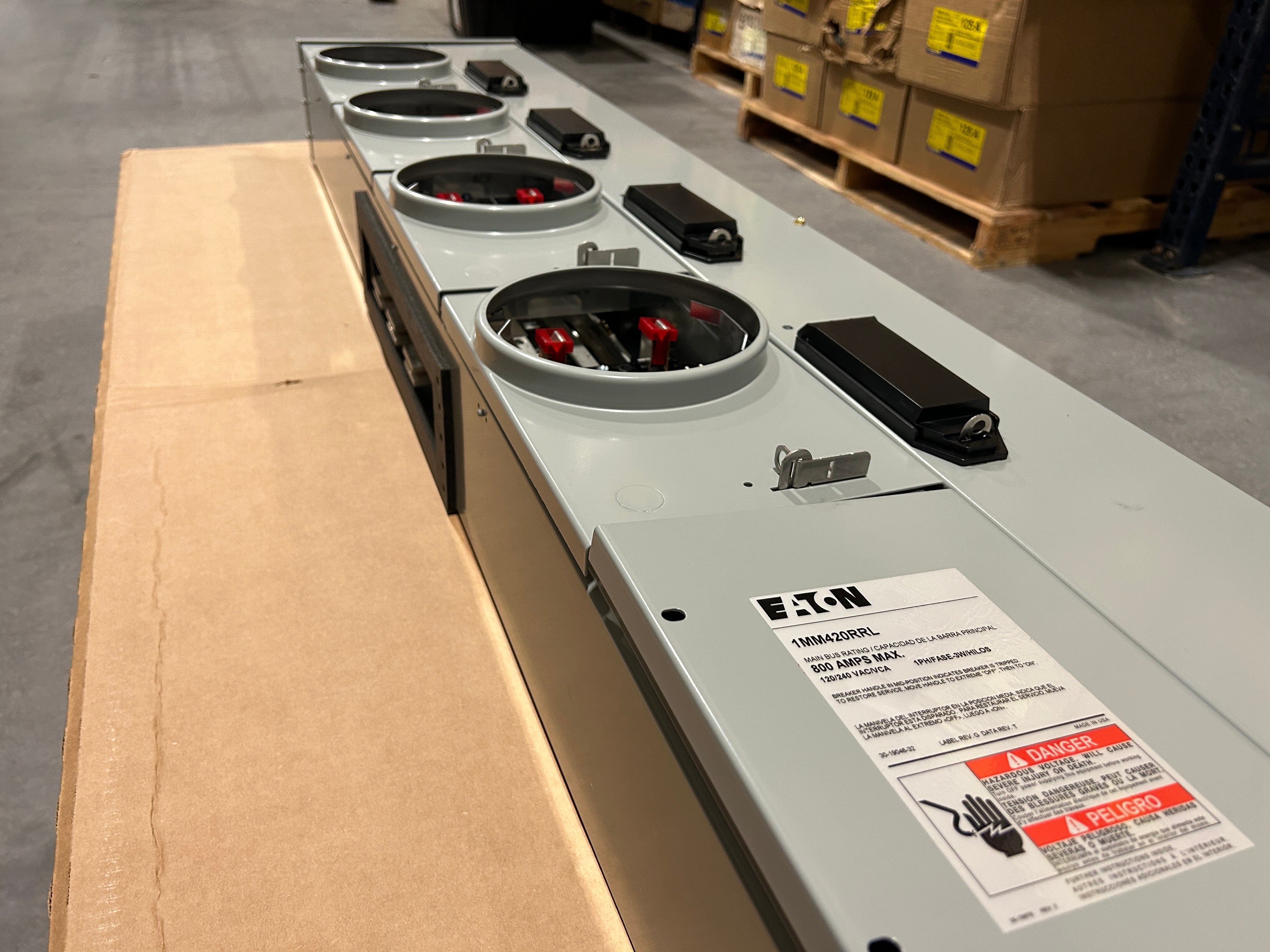 Eaton 1MM420RRL Single Phase 4-Gang 200A Socket Ringless Meter Stack