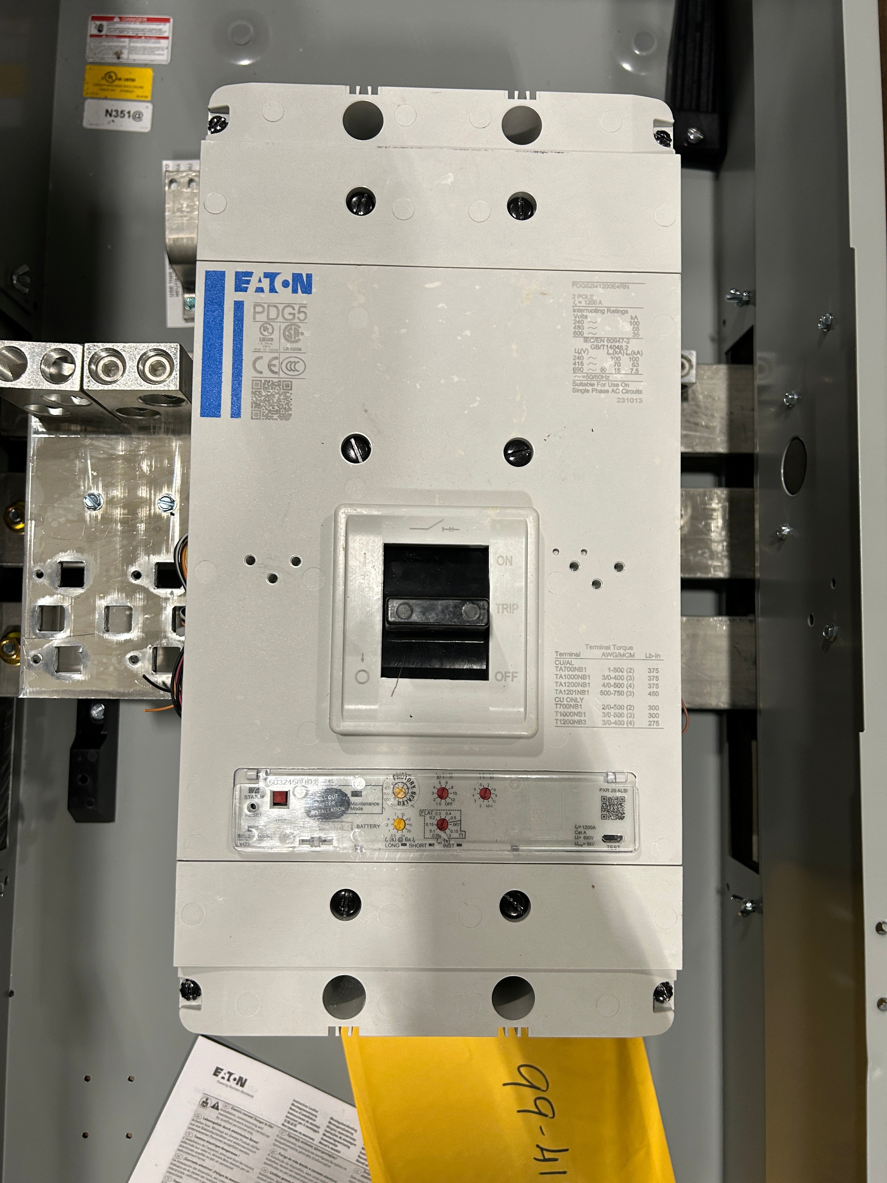 Eaton 1PMB1000R 1000A Single Phase Main Disconnect With Arcflash Reduction Maintenance System