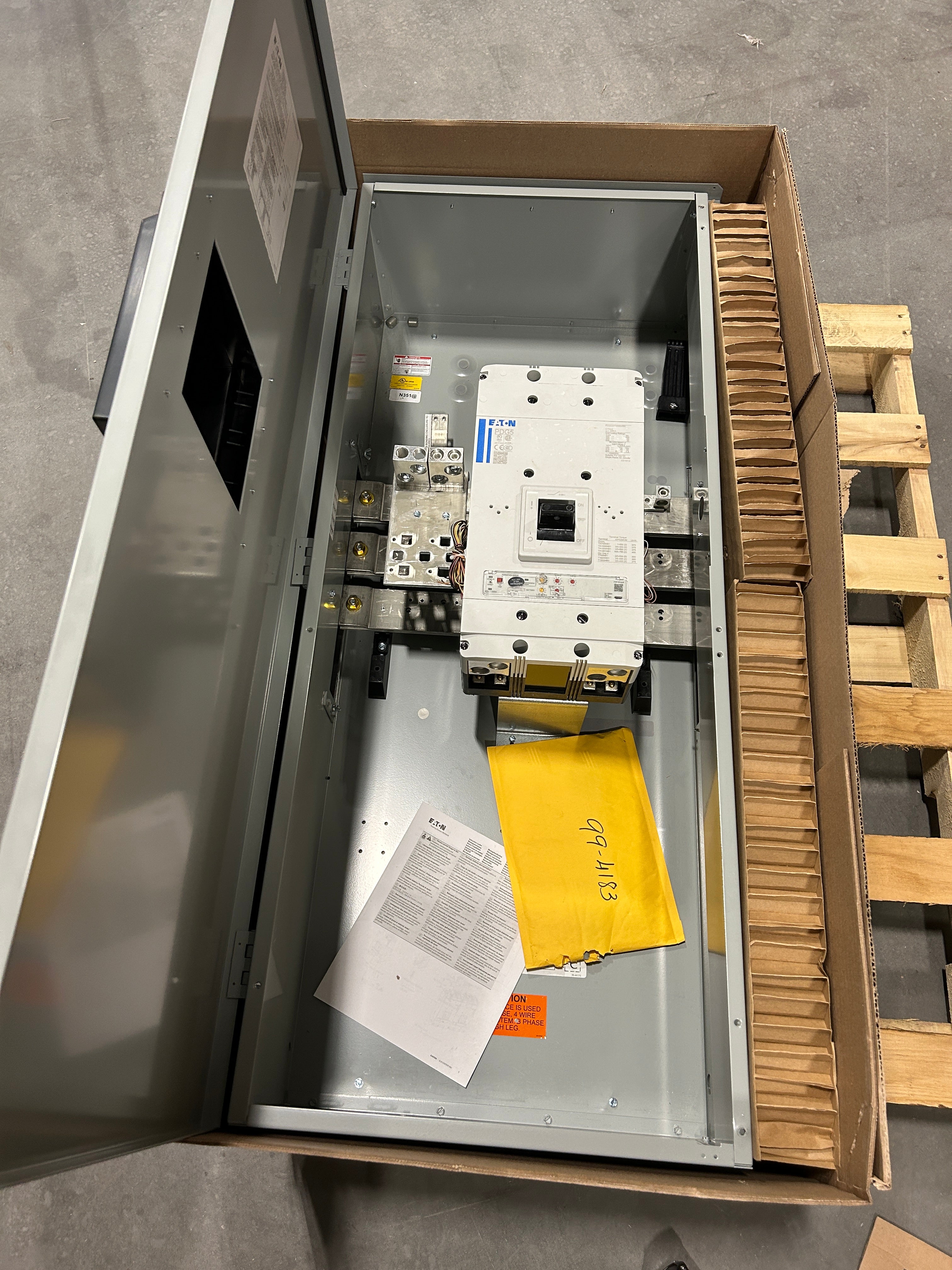 Eaton 1PMB1000R 1000A Single Phase Main Disconnect With Arcflash Reduction Maintenance System