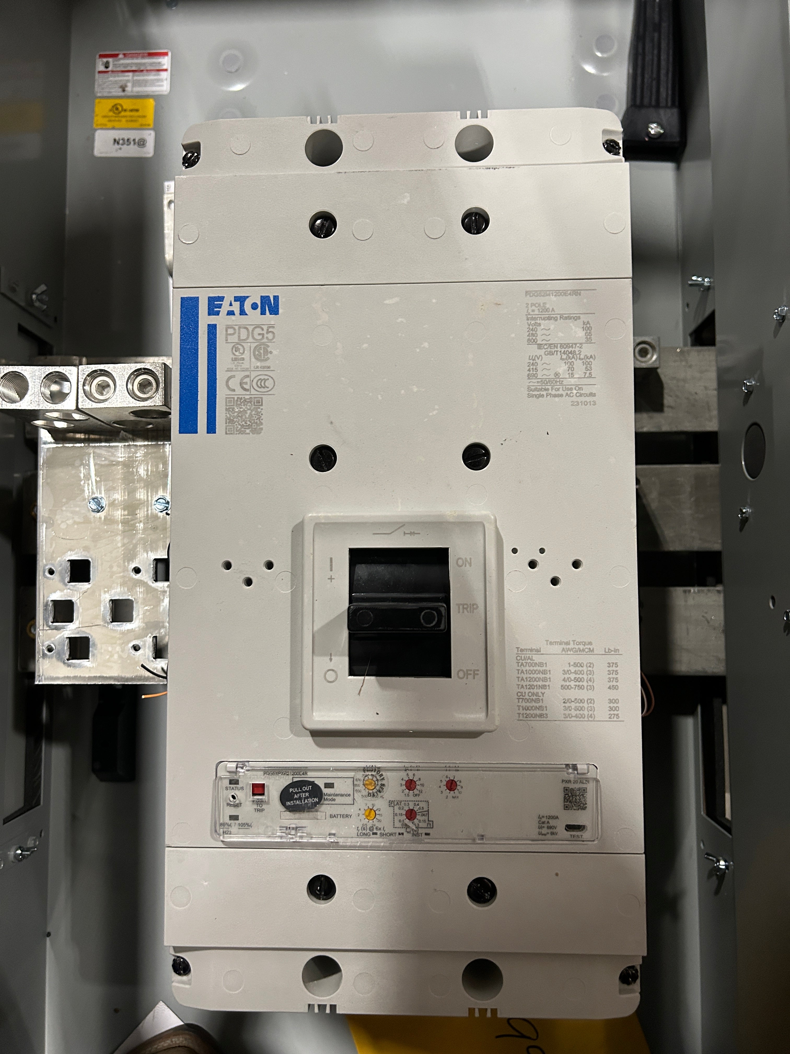 Eaton 1PMB1000R 1000A Single Phase Main Disconnect With Arcflash Reduction Maintenance System