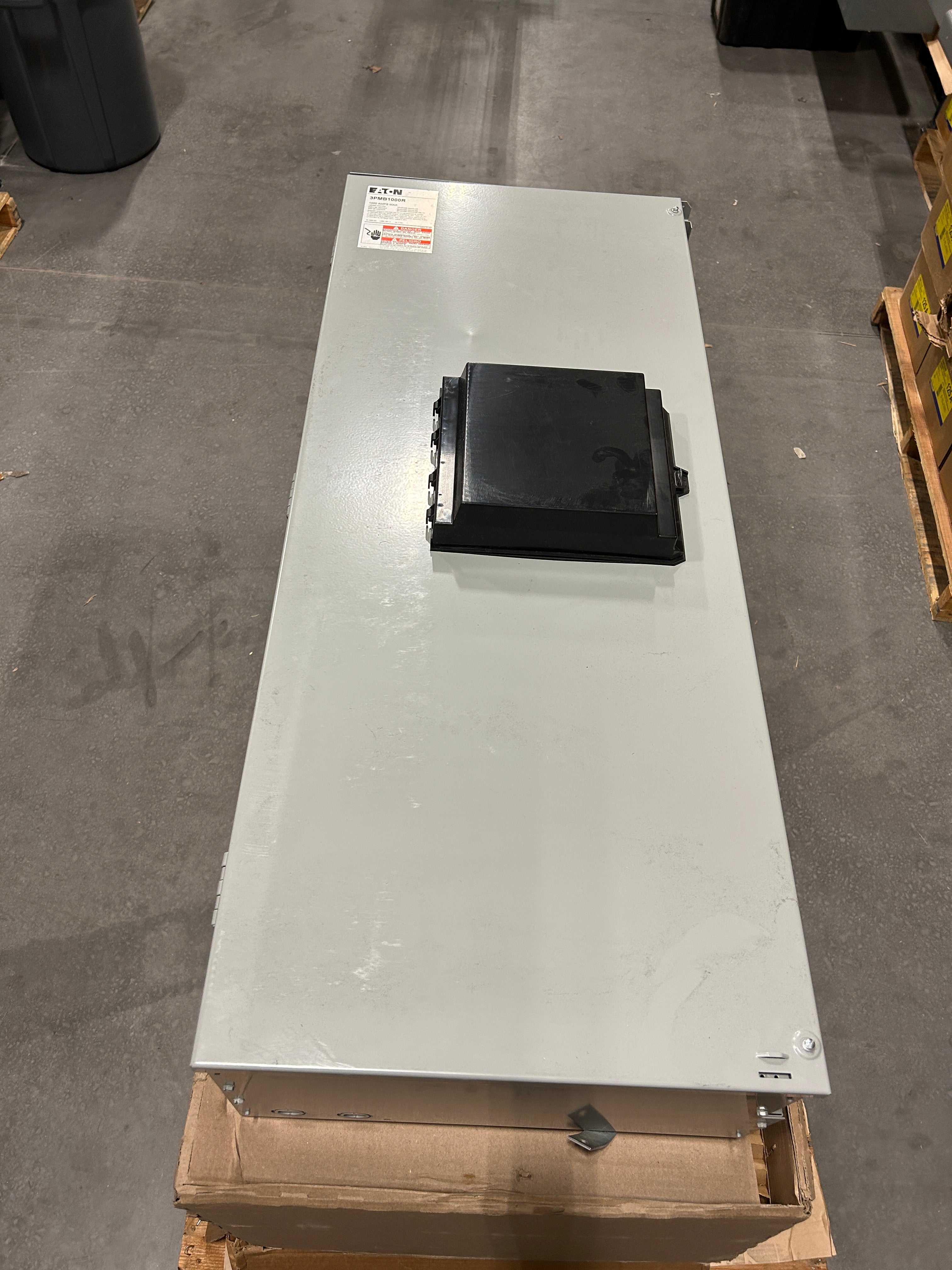 Eaton 3PMB1000R 3 Phase 1000A Main Disconnect w/ARMS Maintenance Mode
