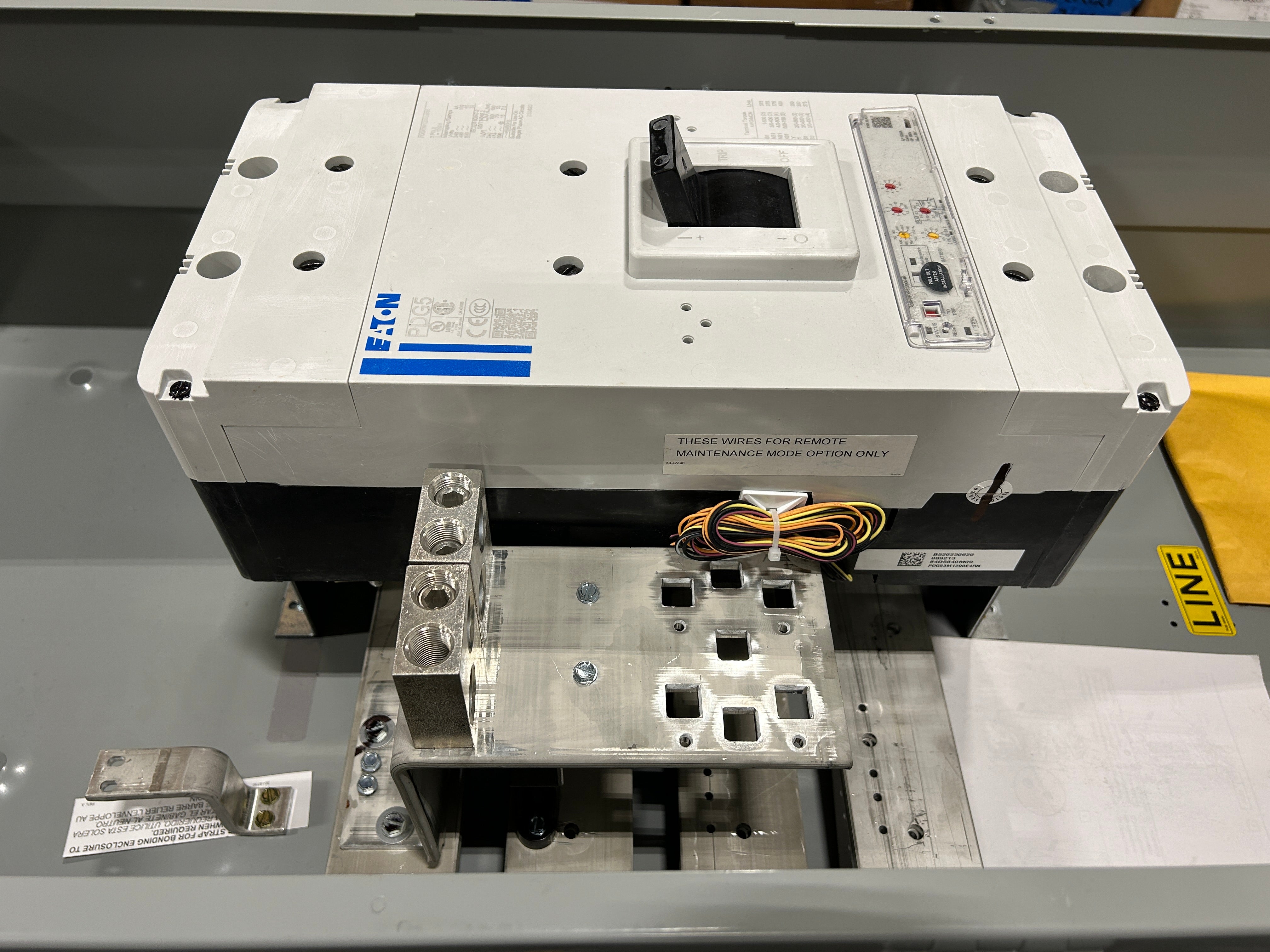 Eaton 3PMB1000R 3 Phase 1000A Main Disconnect w/ARMS Maintenance Mode