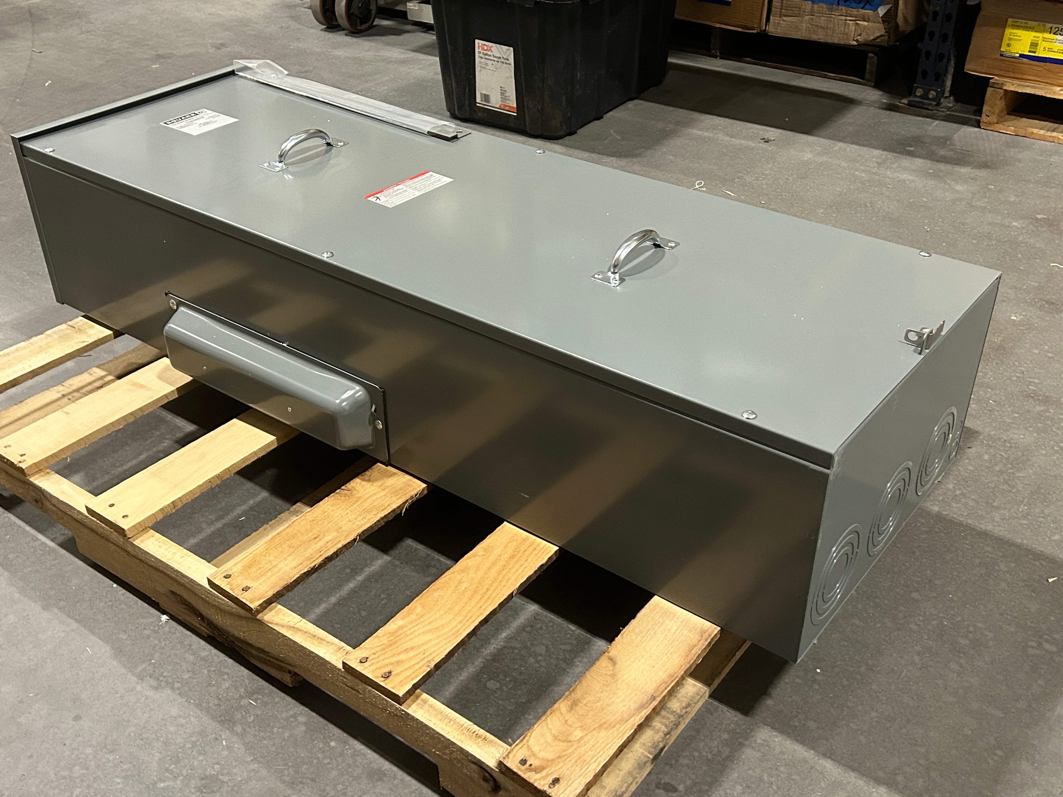 Square D EZM3800TB 800A Main Tap Box