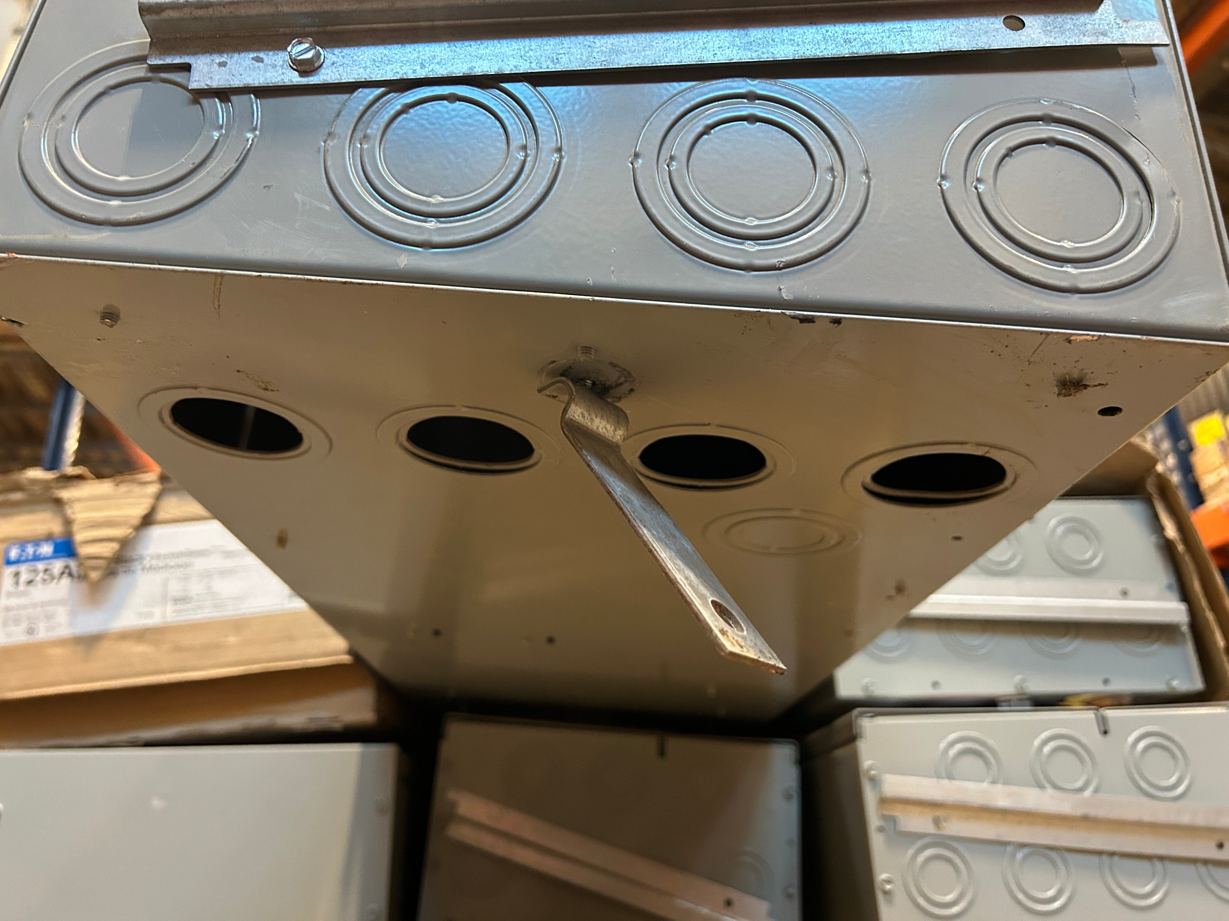 Eaton 1MM520RRL Single Phase 5-Gang 200A Socket Ringless Meter Stack