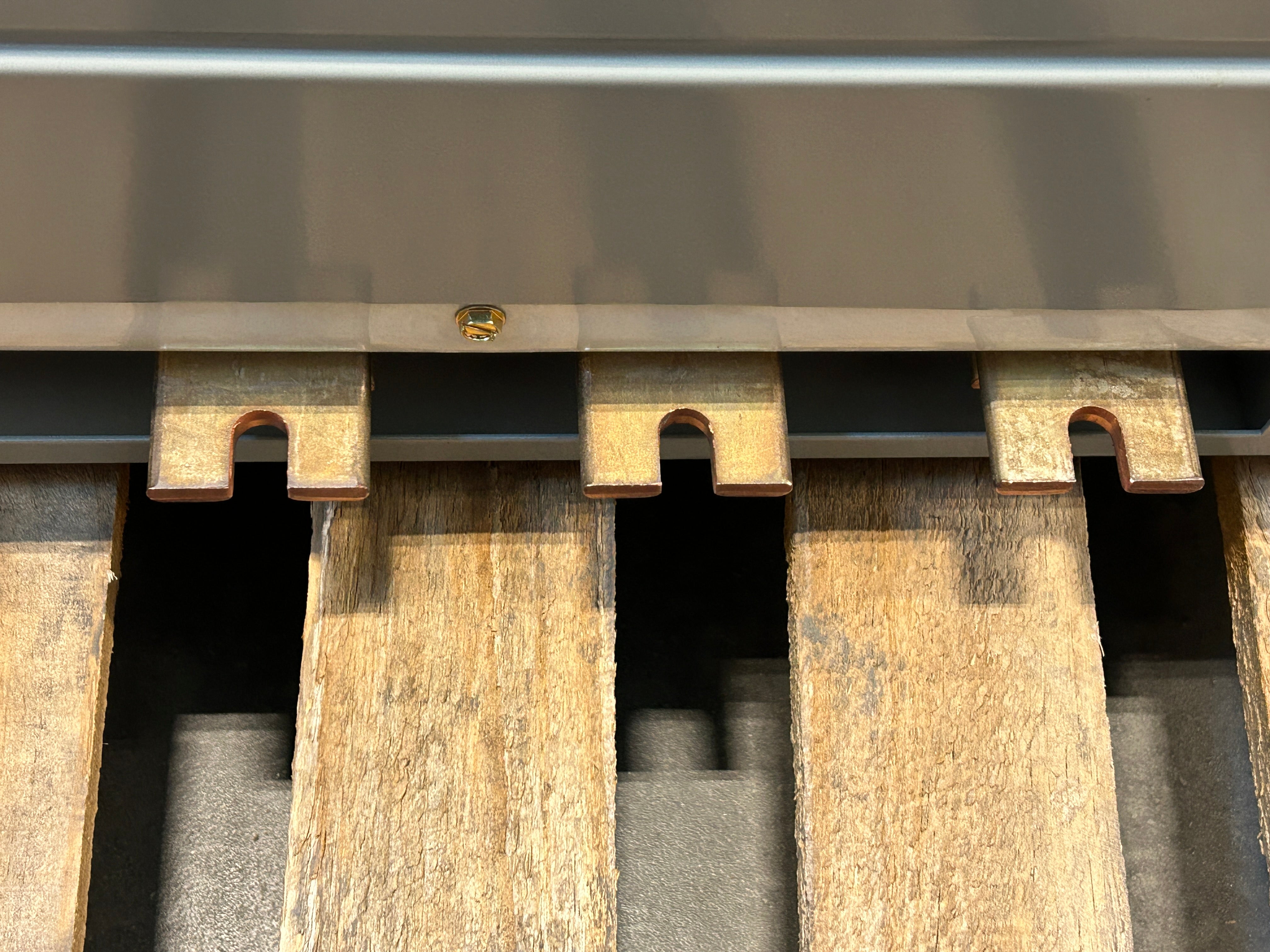 Eaton 1MM412RRLC 1PH In / 1PH Out 4 Gang 125A Socket Ringless Meter Stack