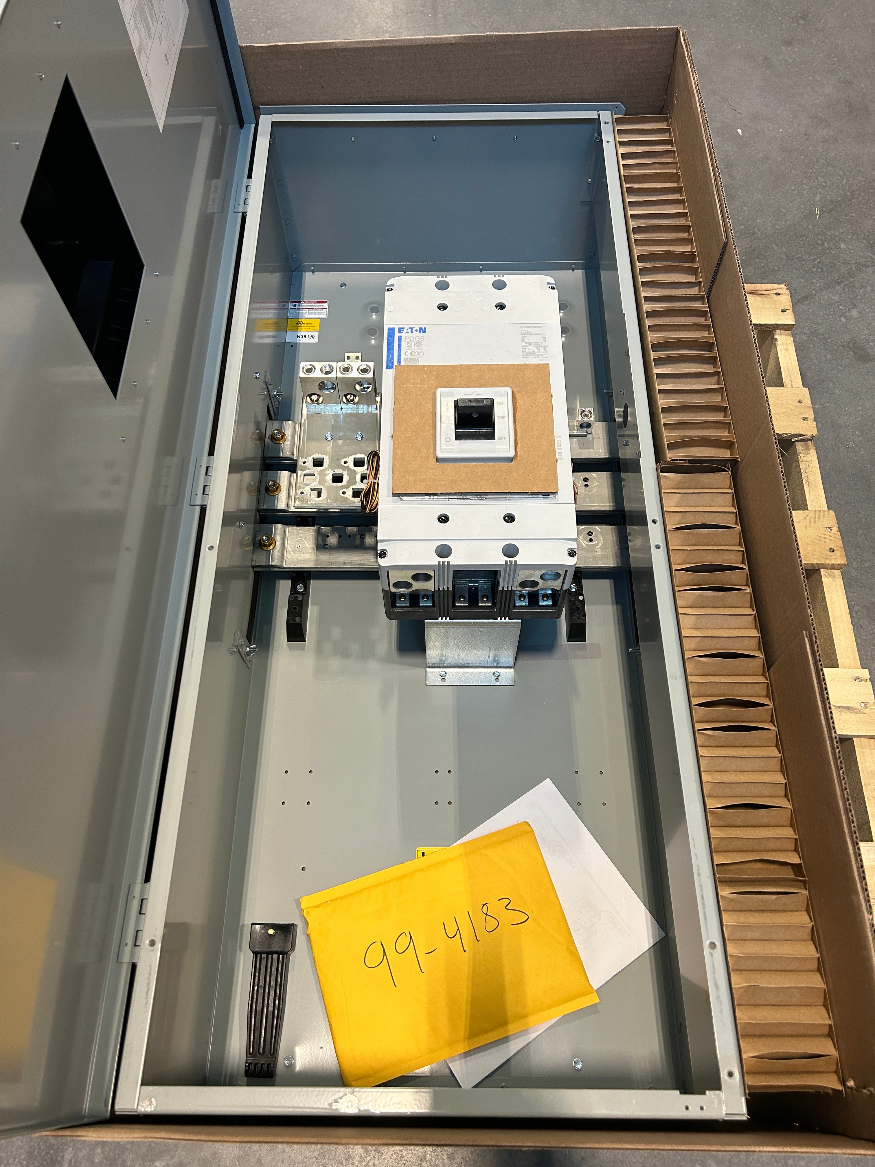 Eaton 1PMB1200R 1200A Single Phase Main Disconnect With Arcflash Reduction Maintenance System