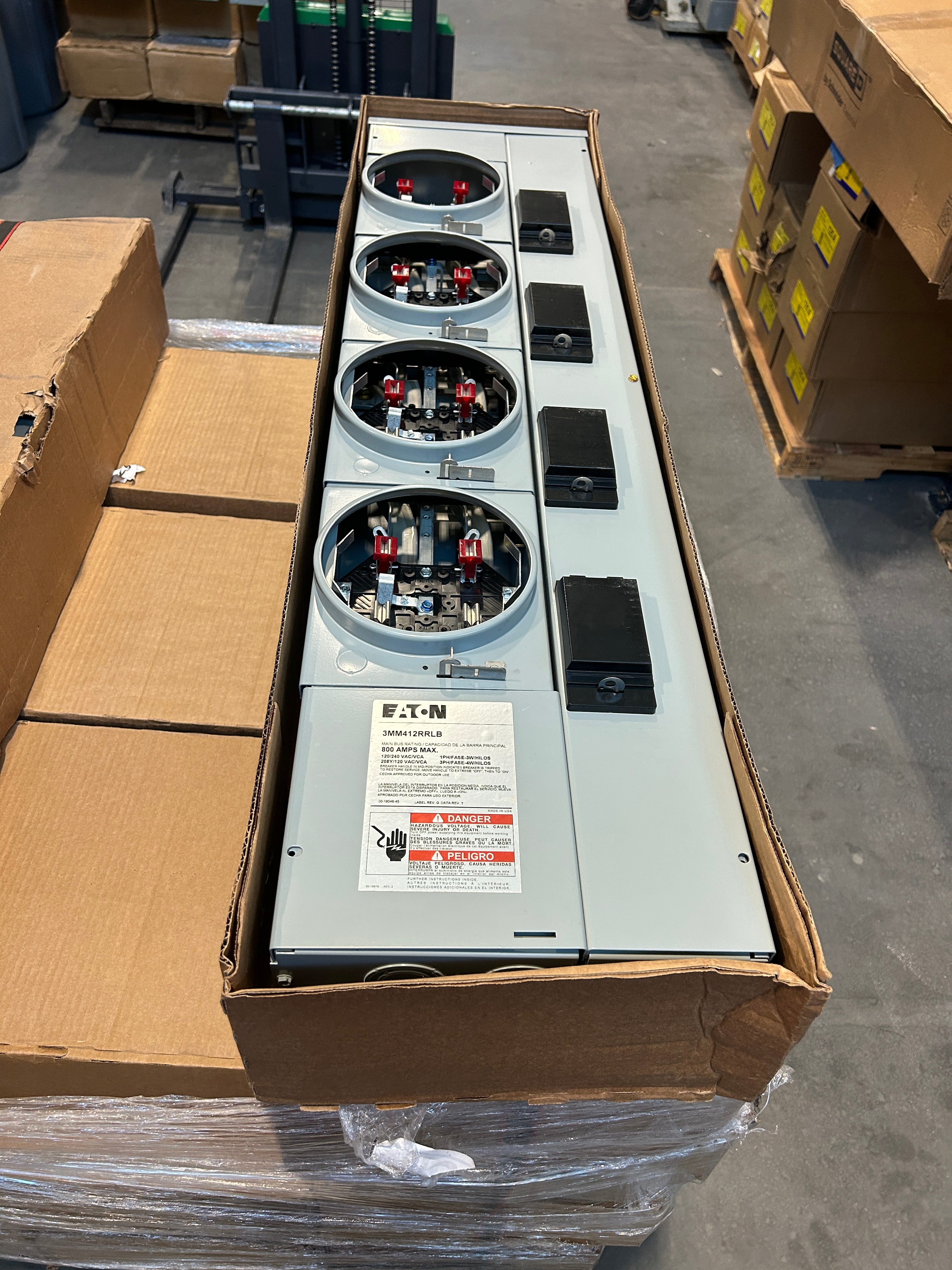 Eaton 3MM412RRLB 3PH In / 1PH Out 4 Gang 125A Socket Ringless Horn Bypass Meter Stack