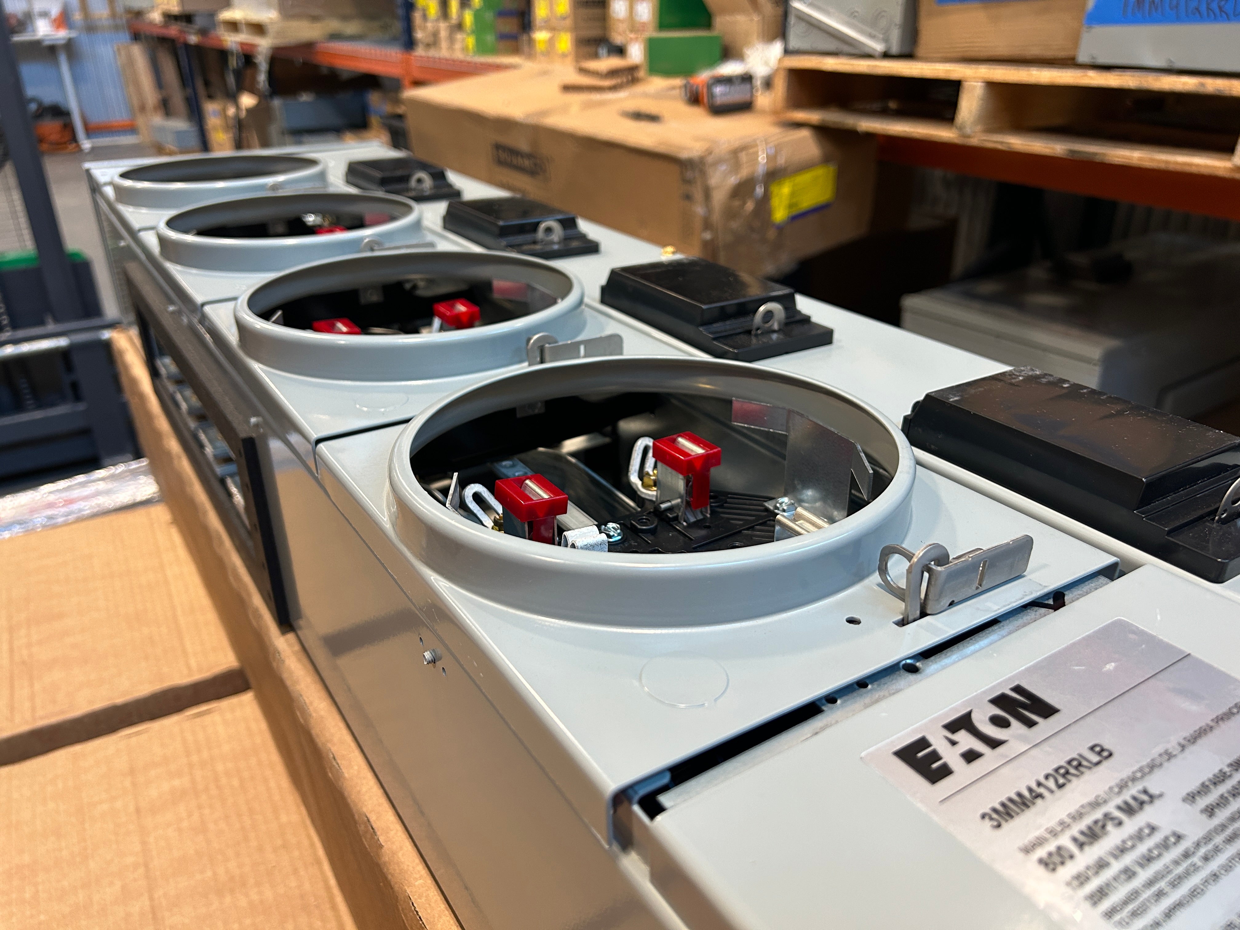 Eaton 3MM412RRLB 3PH In / 1PH Out 4 Gang 125A Socket Ringless Horn Bypass Meter Stack