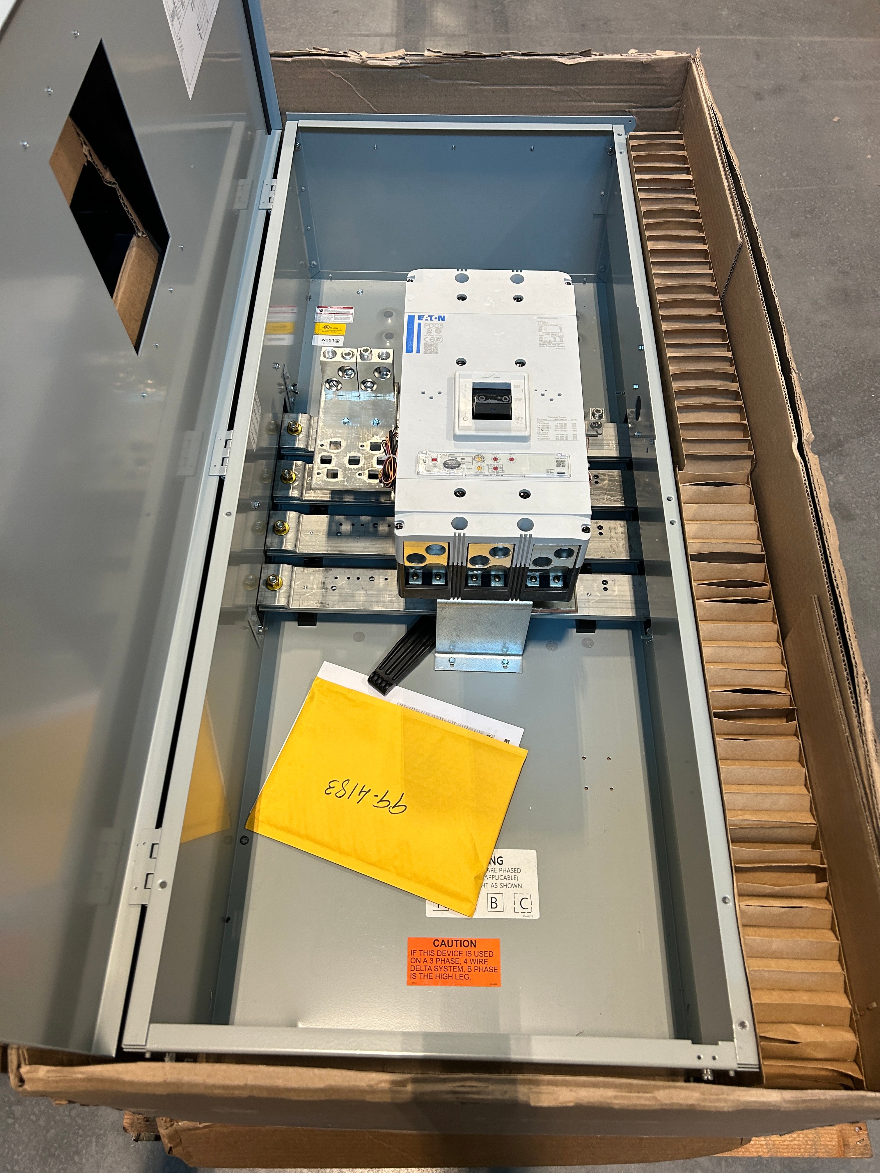 Eaton 3PMB1200R 3PH 1200A Main Disconnect w/ARMS Maintenance Mode