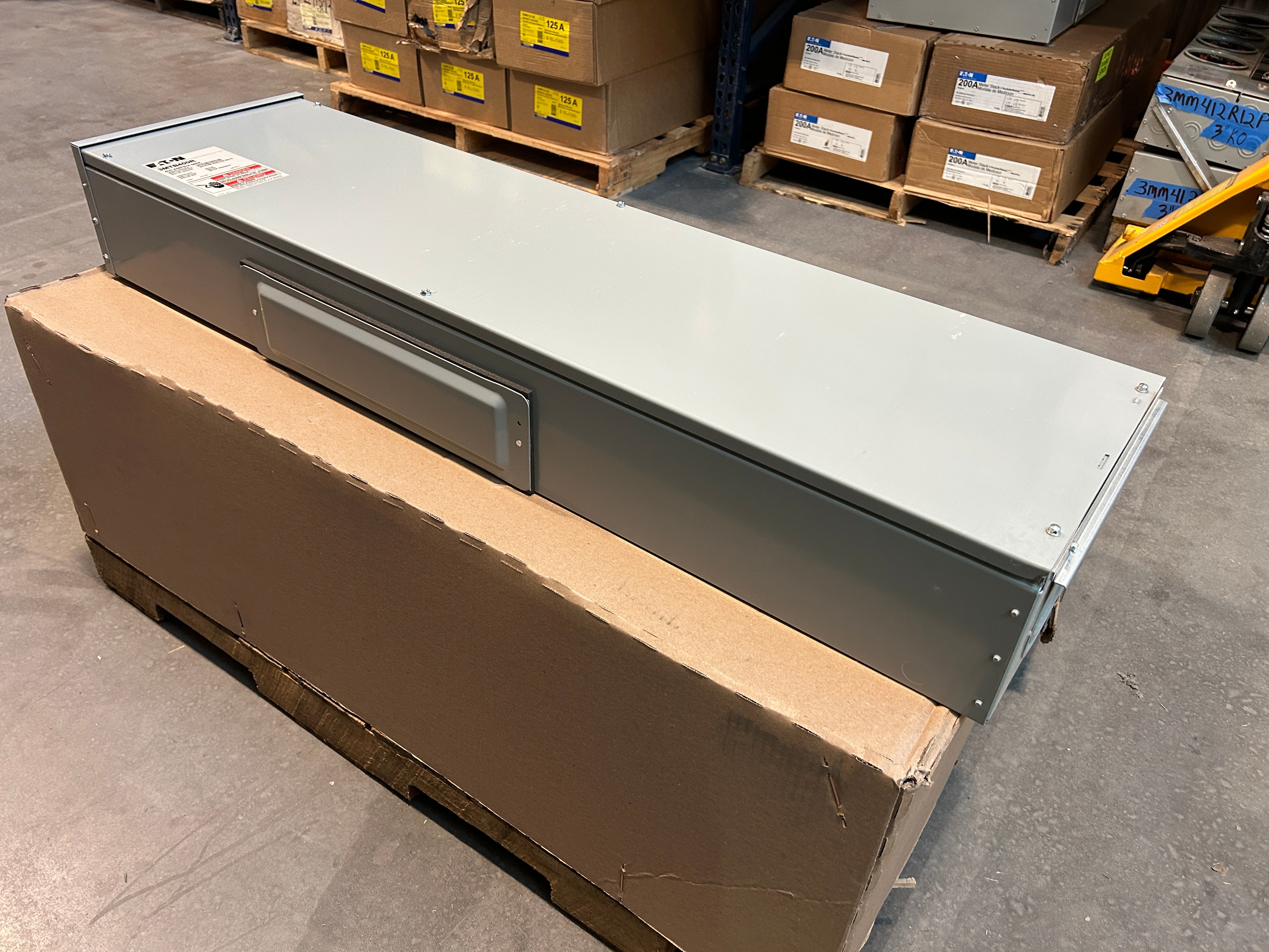 Eaton 3MTB400R 400A 3PH Main Tap Box