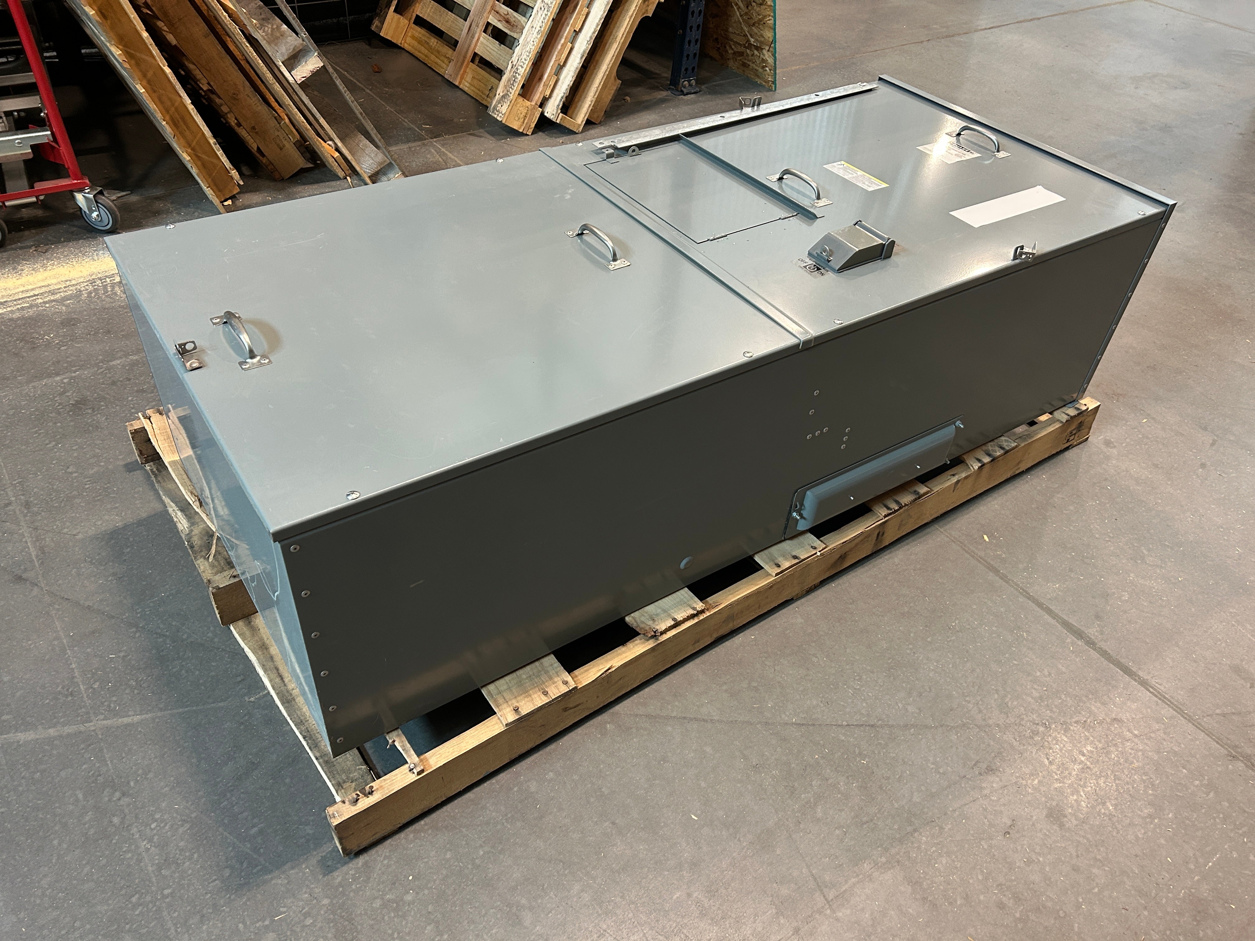 Square D EZM12000CBUMS 1PH 2000A Main Disconnect w/ERMS Energy Reduction Maintenance Switch