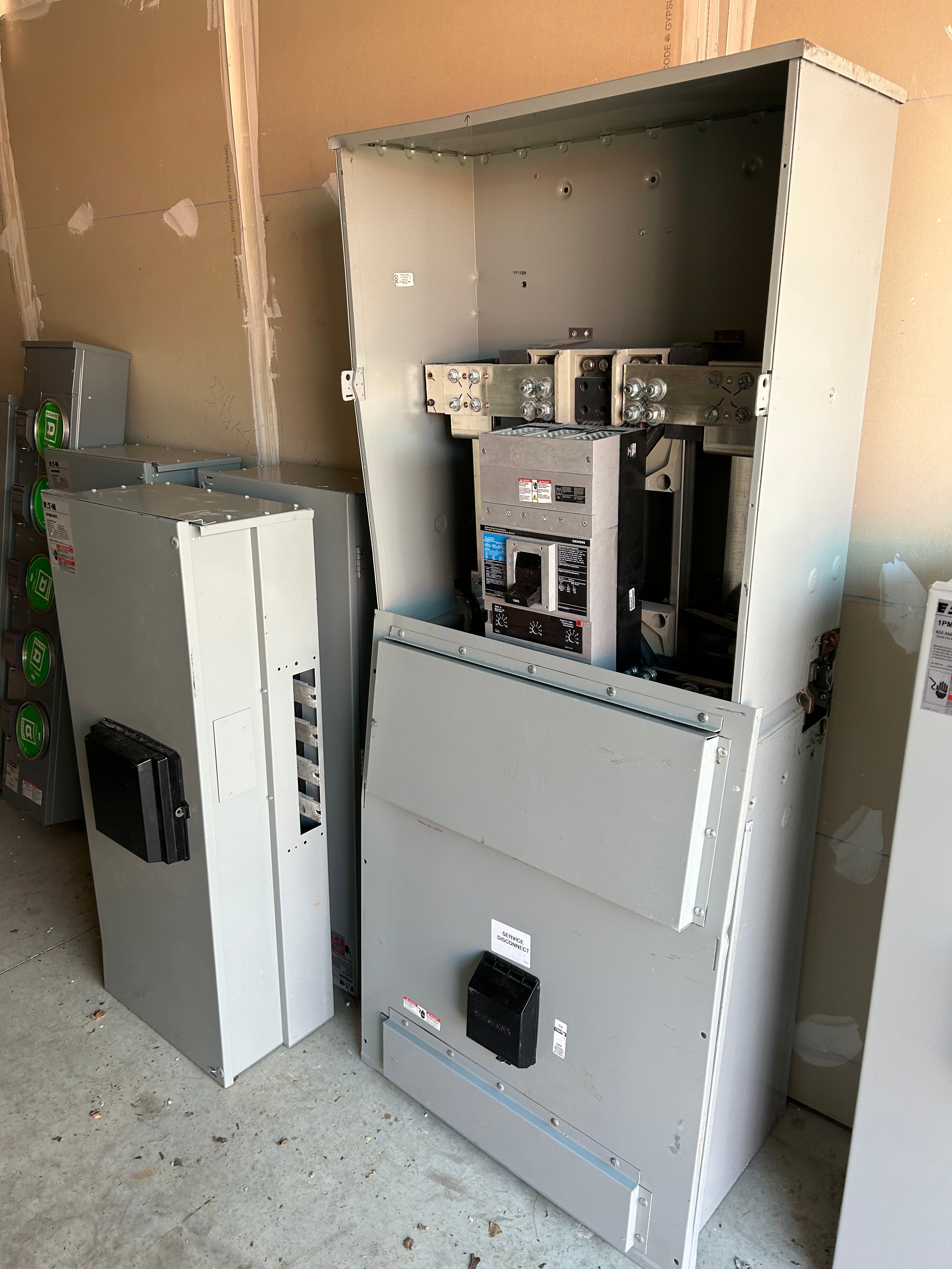 Siemens WB11600B Single Phase 1600 Amp Main Disconnect