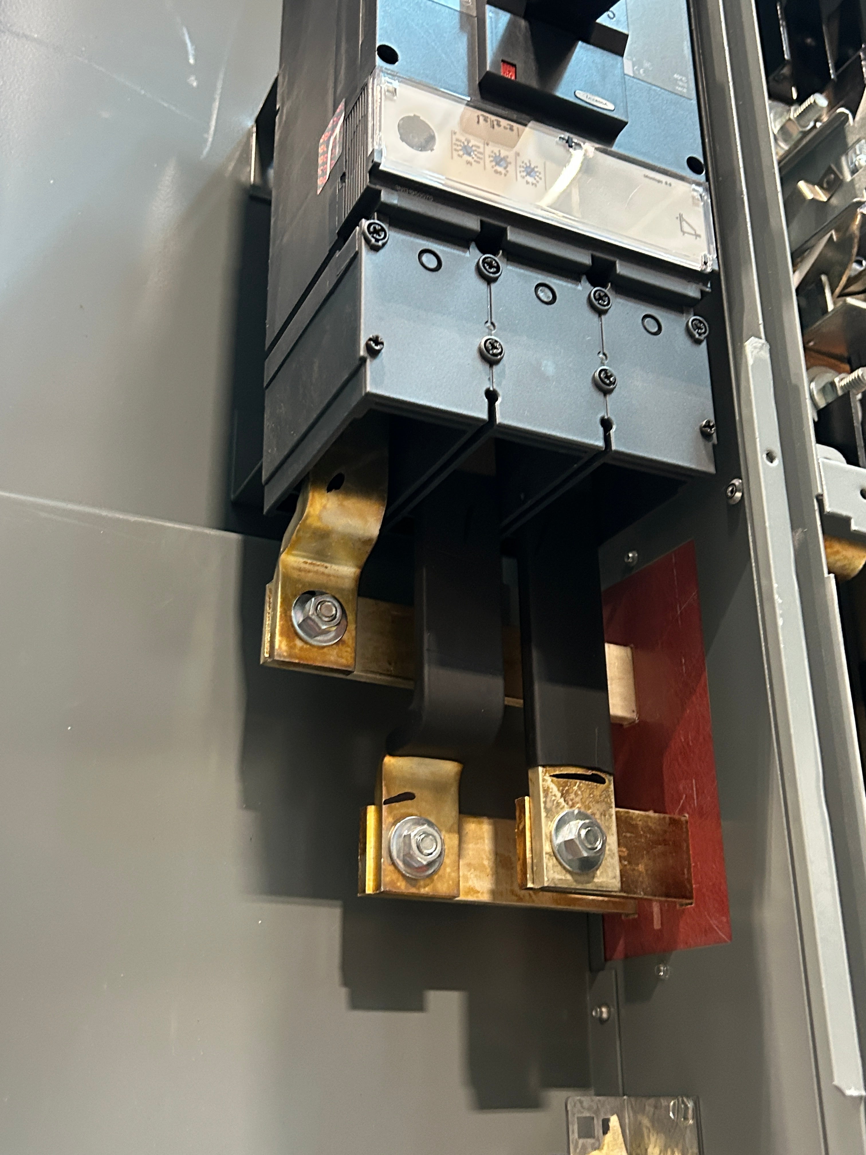 Square D EZML332400 3PH In / 3PH Out 2 Gang Ringless Lever Bypass 400A Factory Installed Breaker at Each Socket Meter Stack