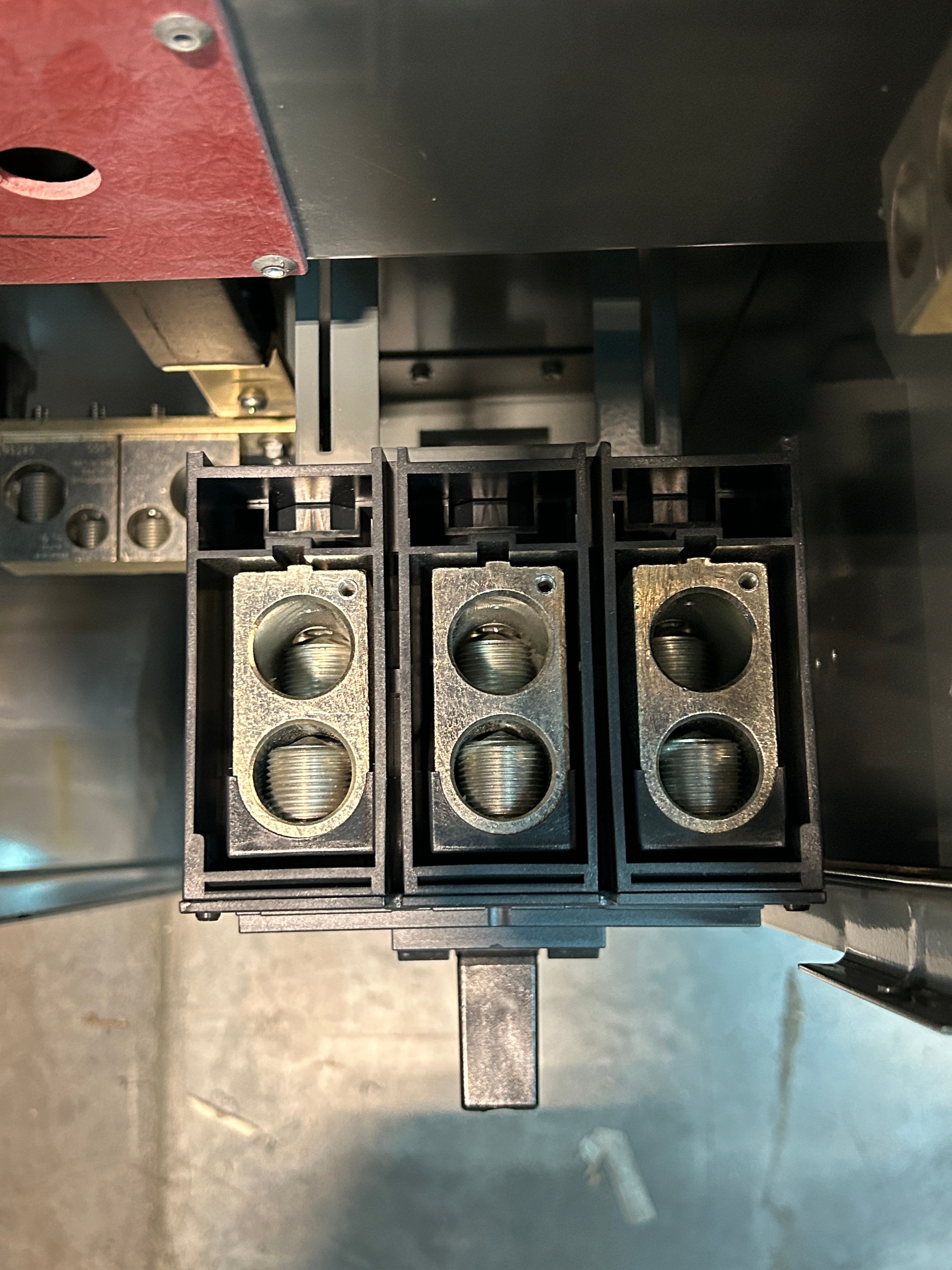 Square D EZML332400 3PH In / 3PH Out 2 Gang Ringless Lever Bypass 400A Factory Installed Breaker at Each Socket Meter Stack