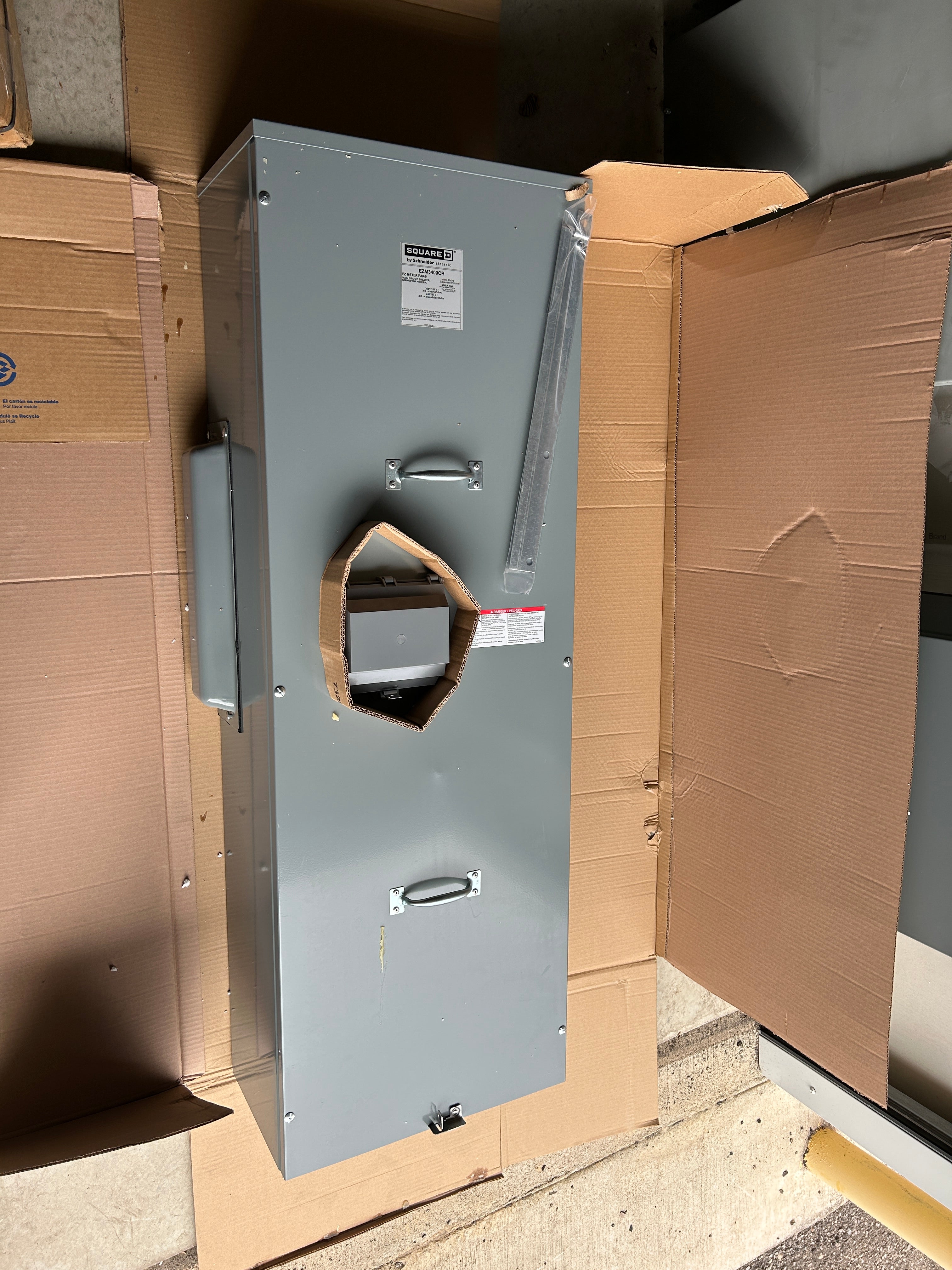 Square D EZM3400CB 400A Main Circuit Breaker Disconnect