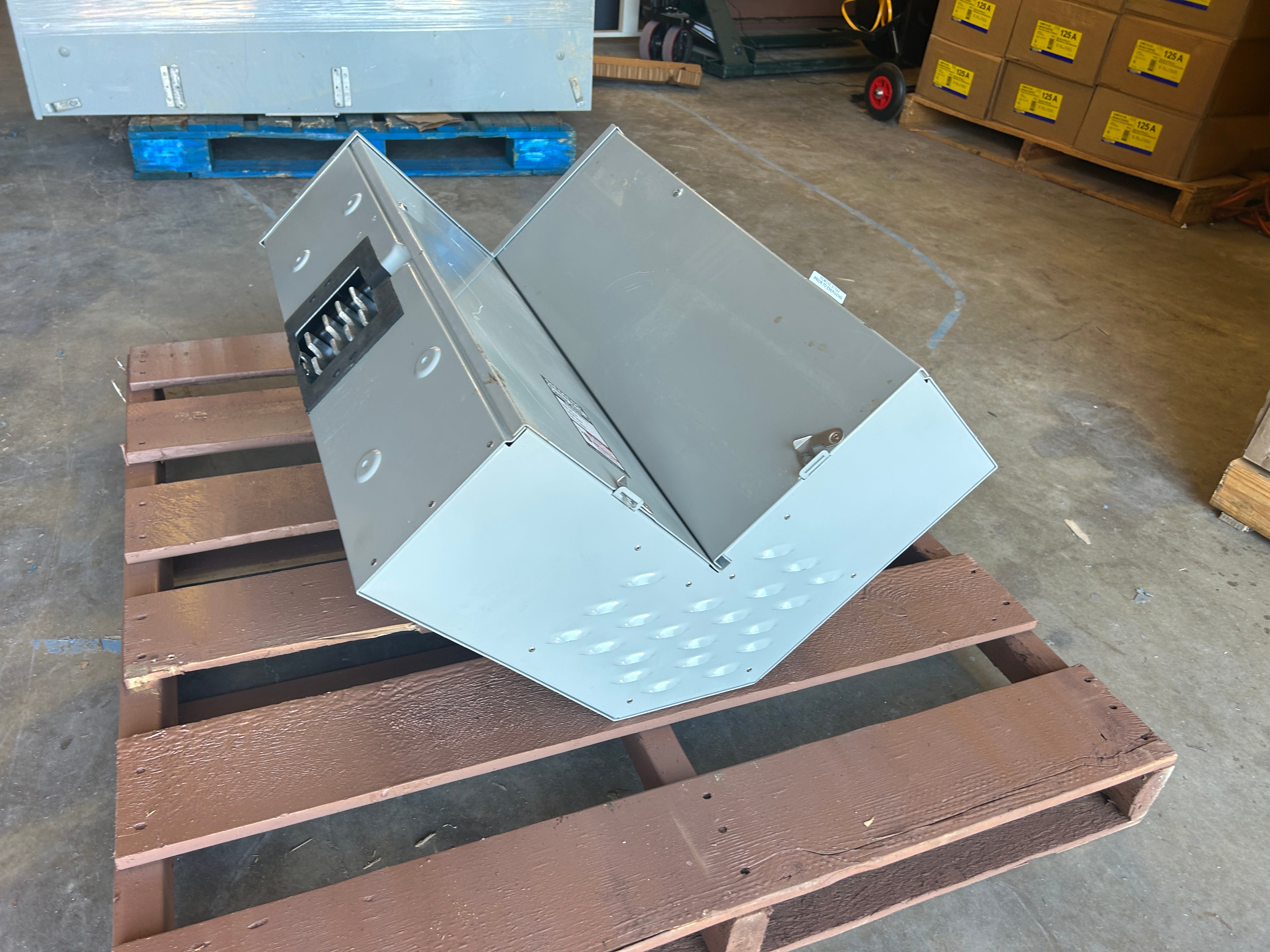 Siemens WELB318 3PH or 1PH PowMod Bussed Elbow 18"