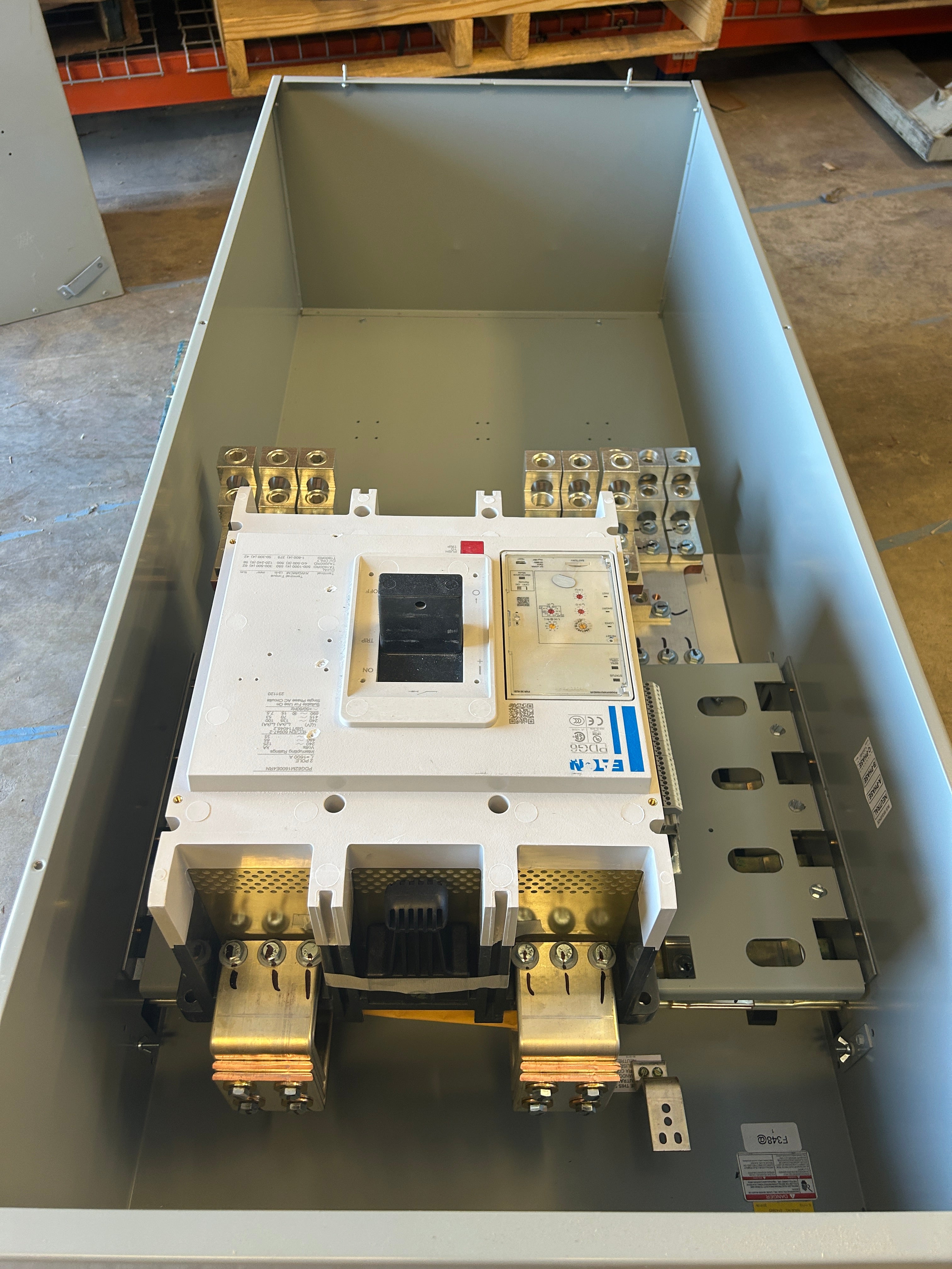 Eaton 1PMB1600RBC600 Single Phase 1600A ARMS Maintenance Mode 100kAIC Main Disconnect