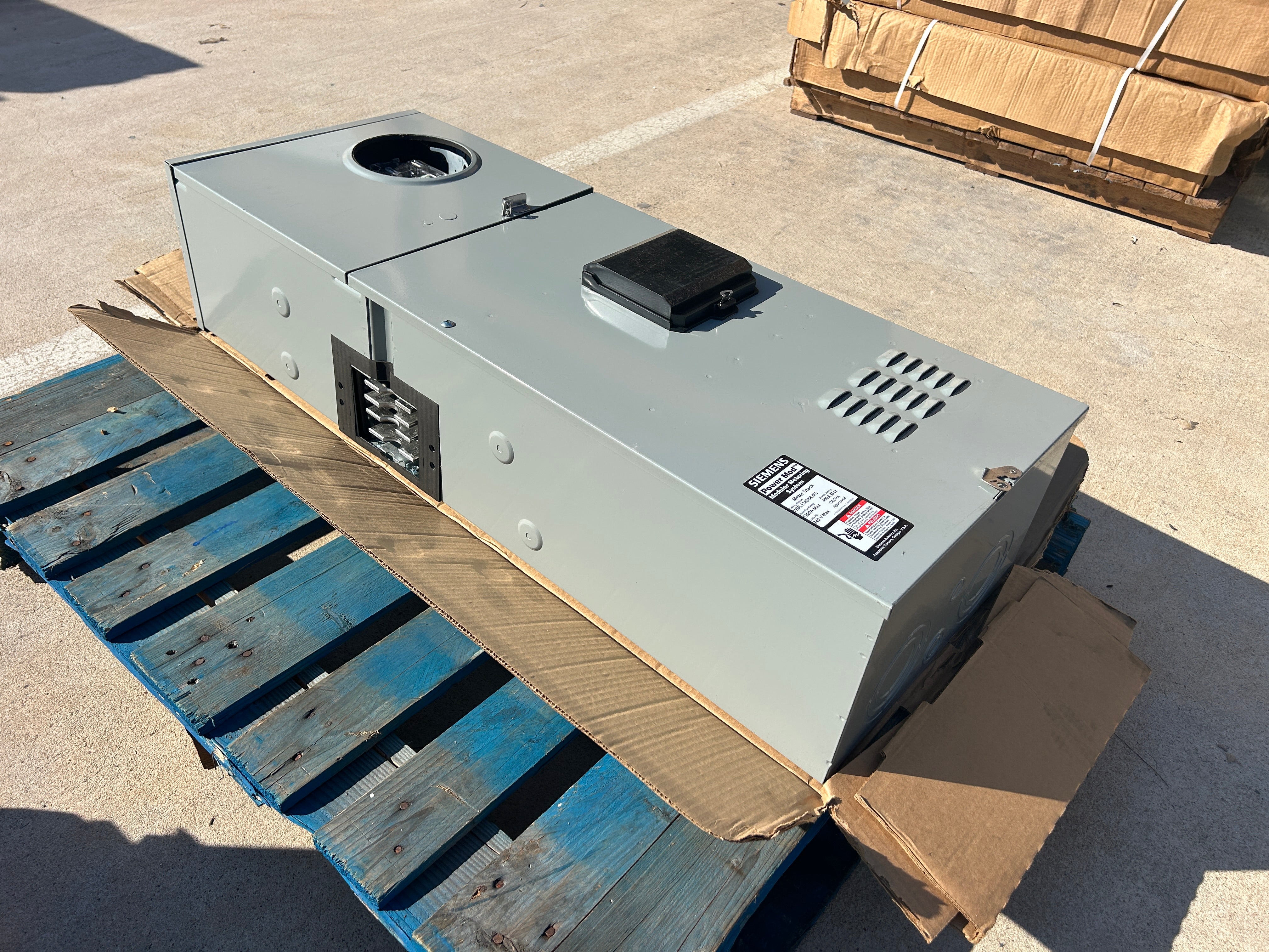 Siemens WML13400RJFS 3PH In/Out Ringless Lever Bypass 400A Fused Meter Stack