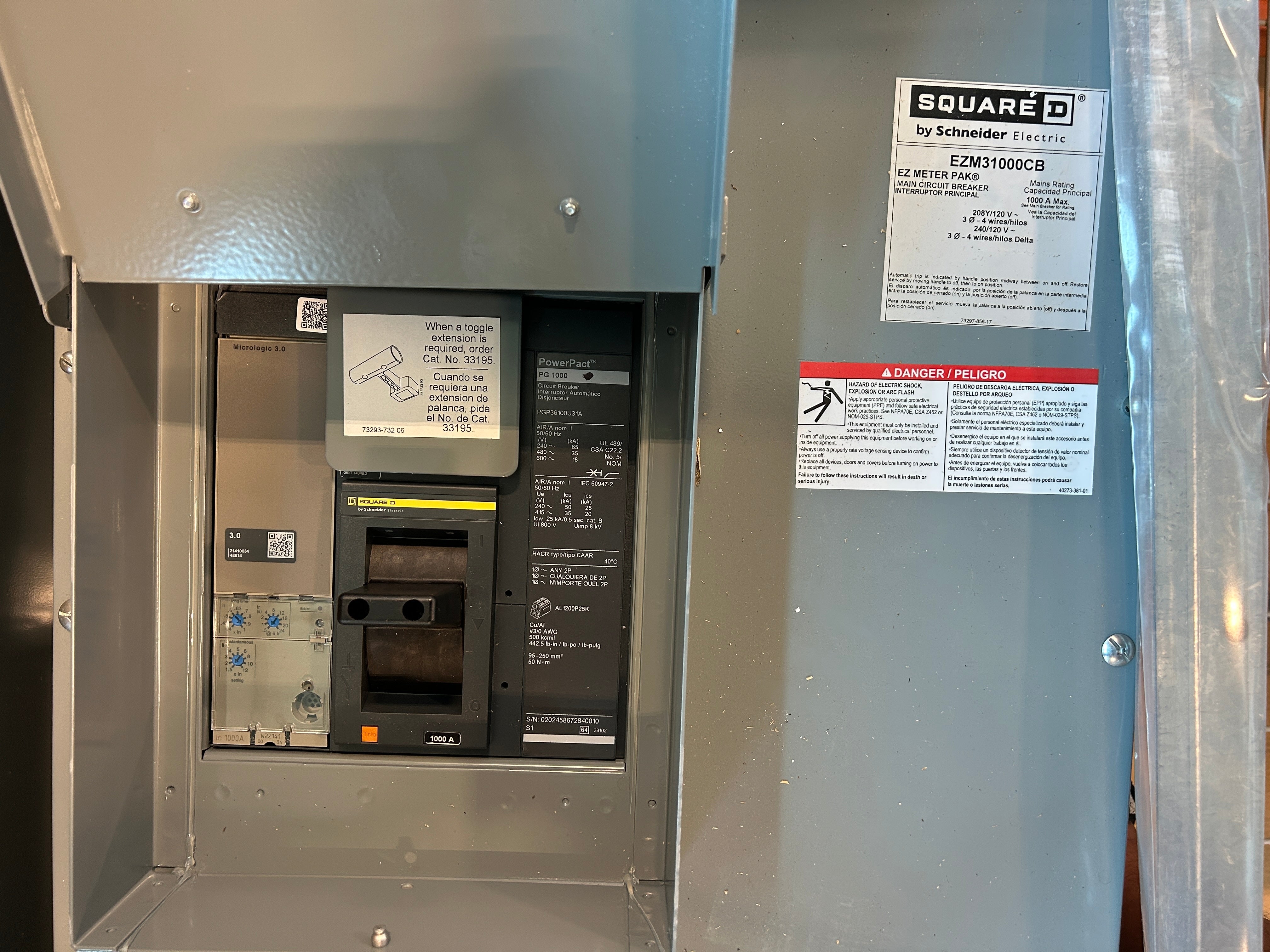 Square D EZM31000CB 1000A Main Circuit Breaker Disconnect