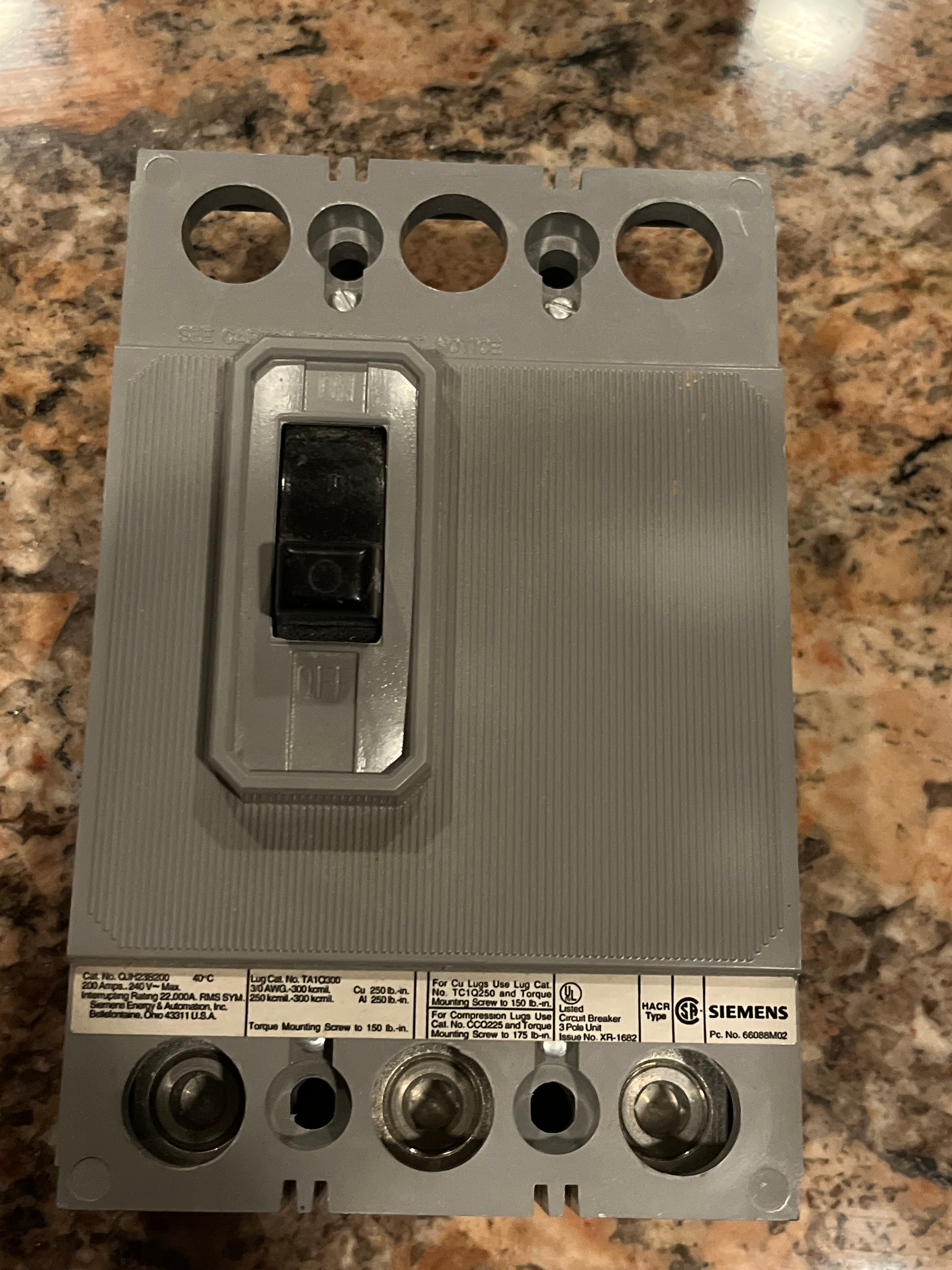 Siemens QJH23B200 200A 3-Pole 22kAIC Molded Case Circuit Breaker