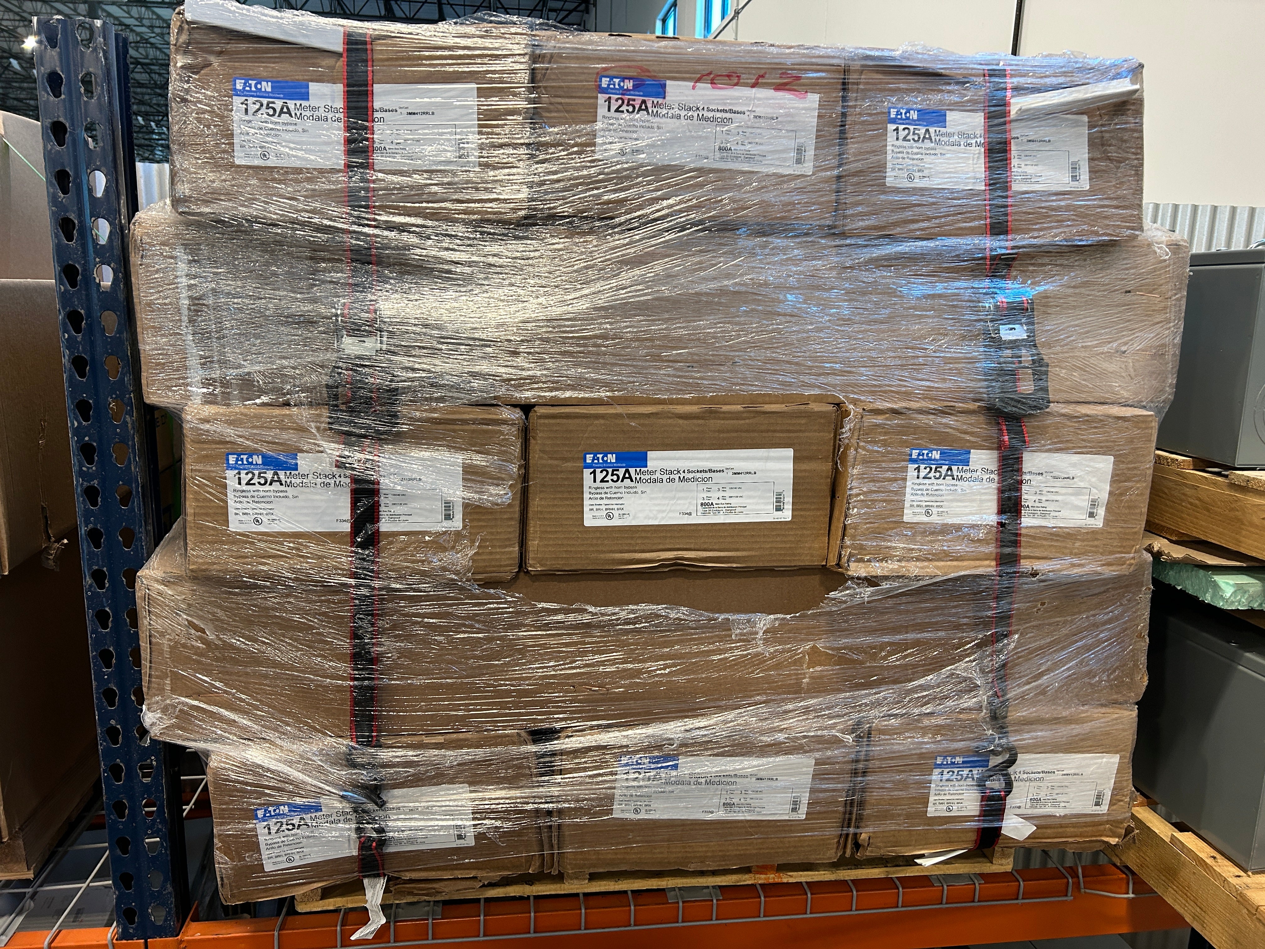 Eaton 3MM412RRLB 3PH In / 1PH Out 4 Gang 125A Socket Ringless Horn Bypass Meter Stack