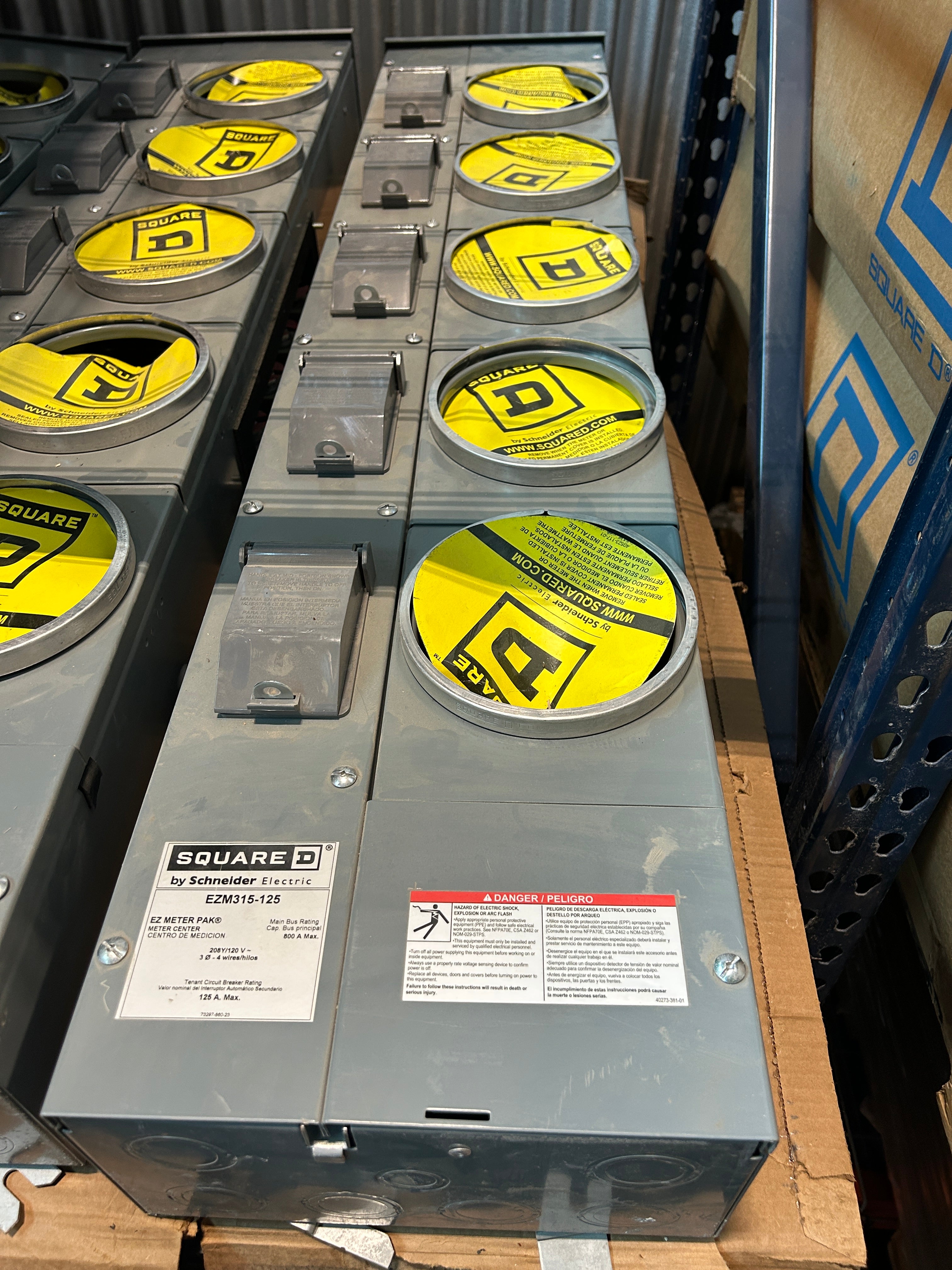 Square D EZM315125 3PH In / 1PH Out 5 Gang 125A Socket Ring Meter Stack