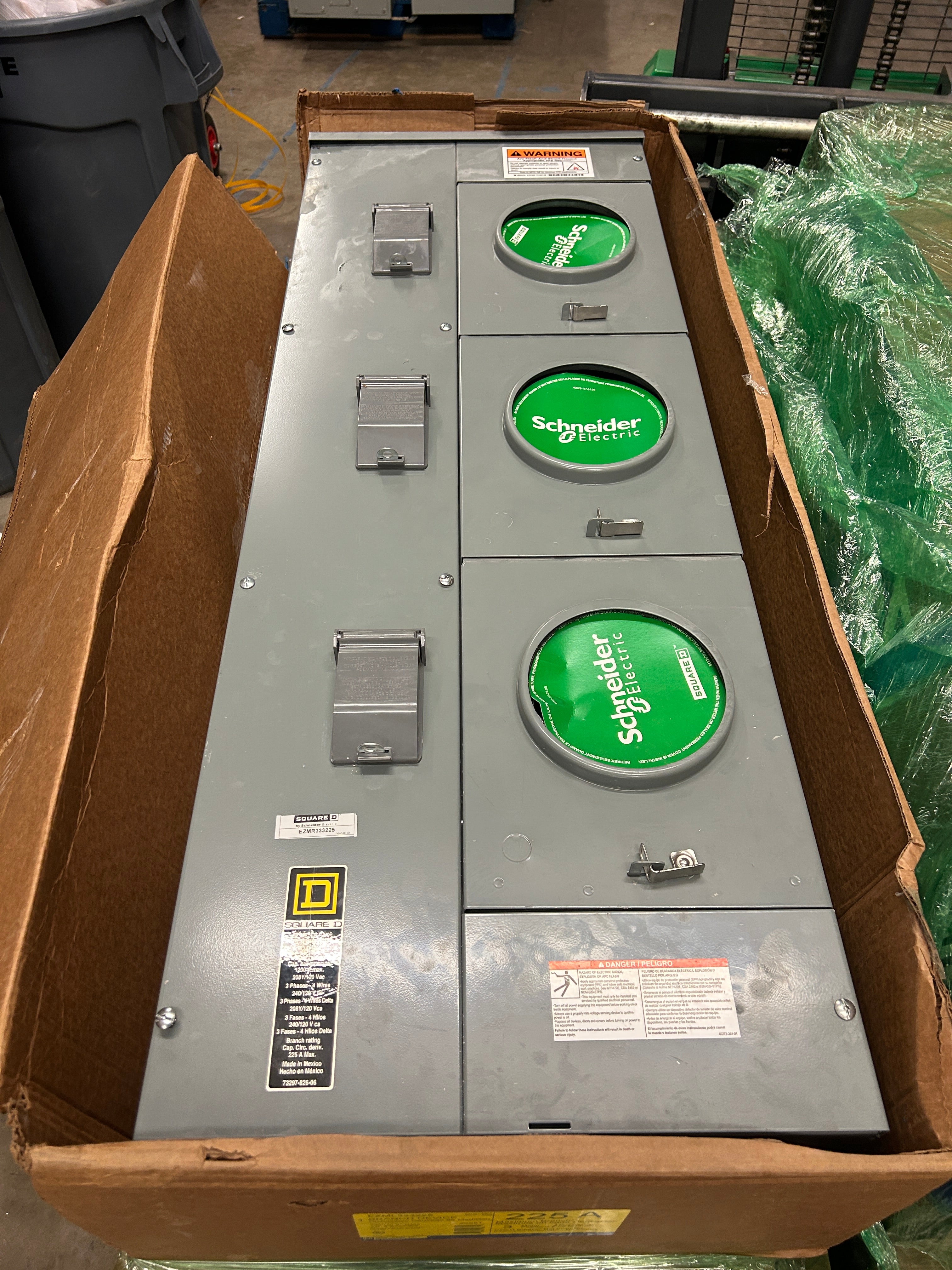 Square D EZMR333225 3PH In / 3PH Out 3 Gang Ringless 225A Socket 1200A Copper Busbar Meter Stack