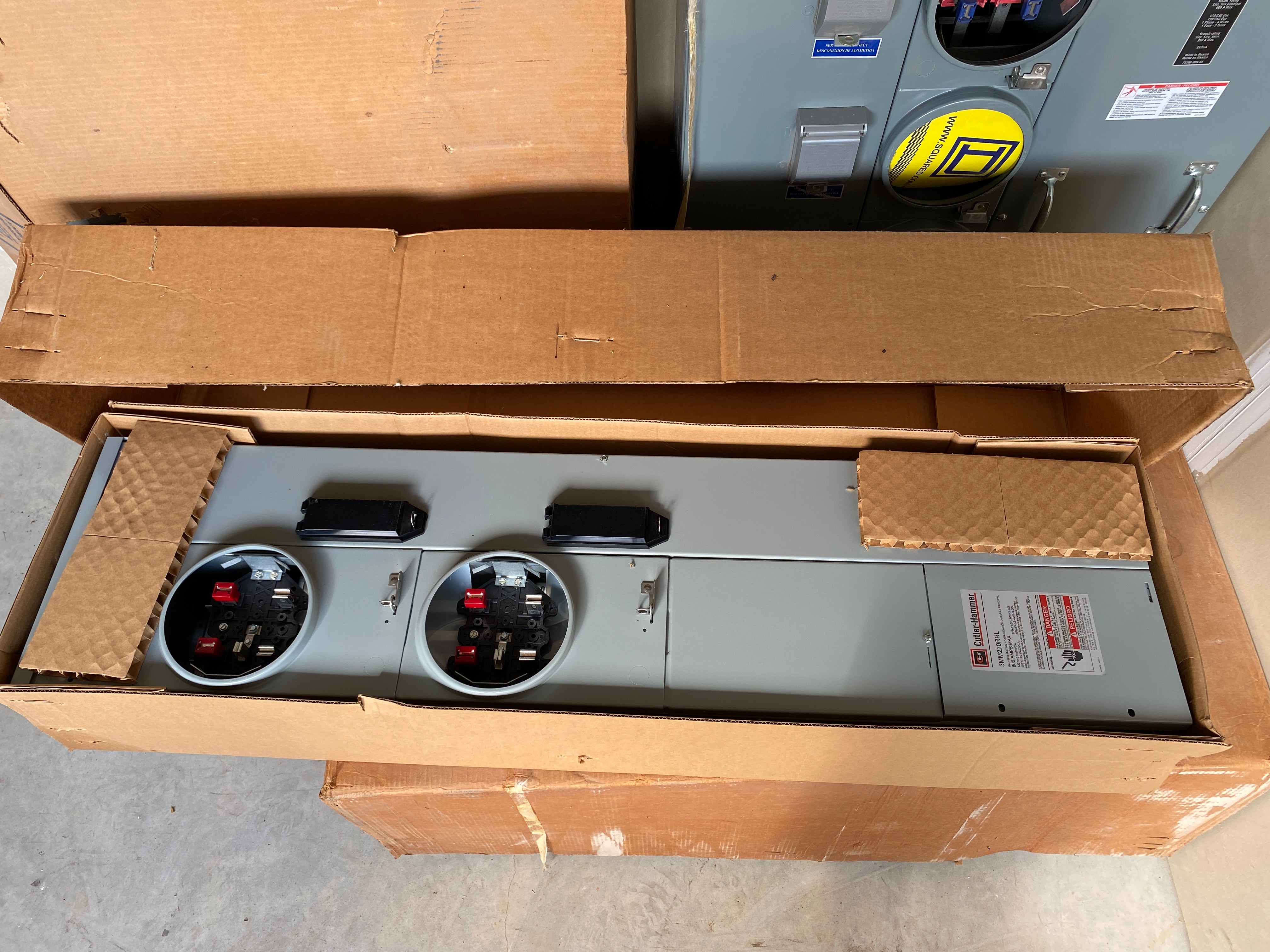 Eaton 3MM220RRL Three Phase Meter Stack
