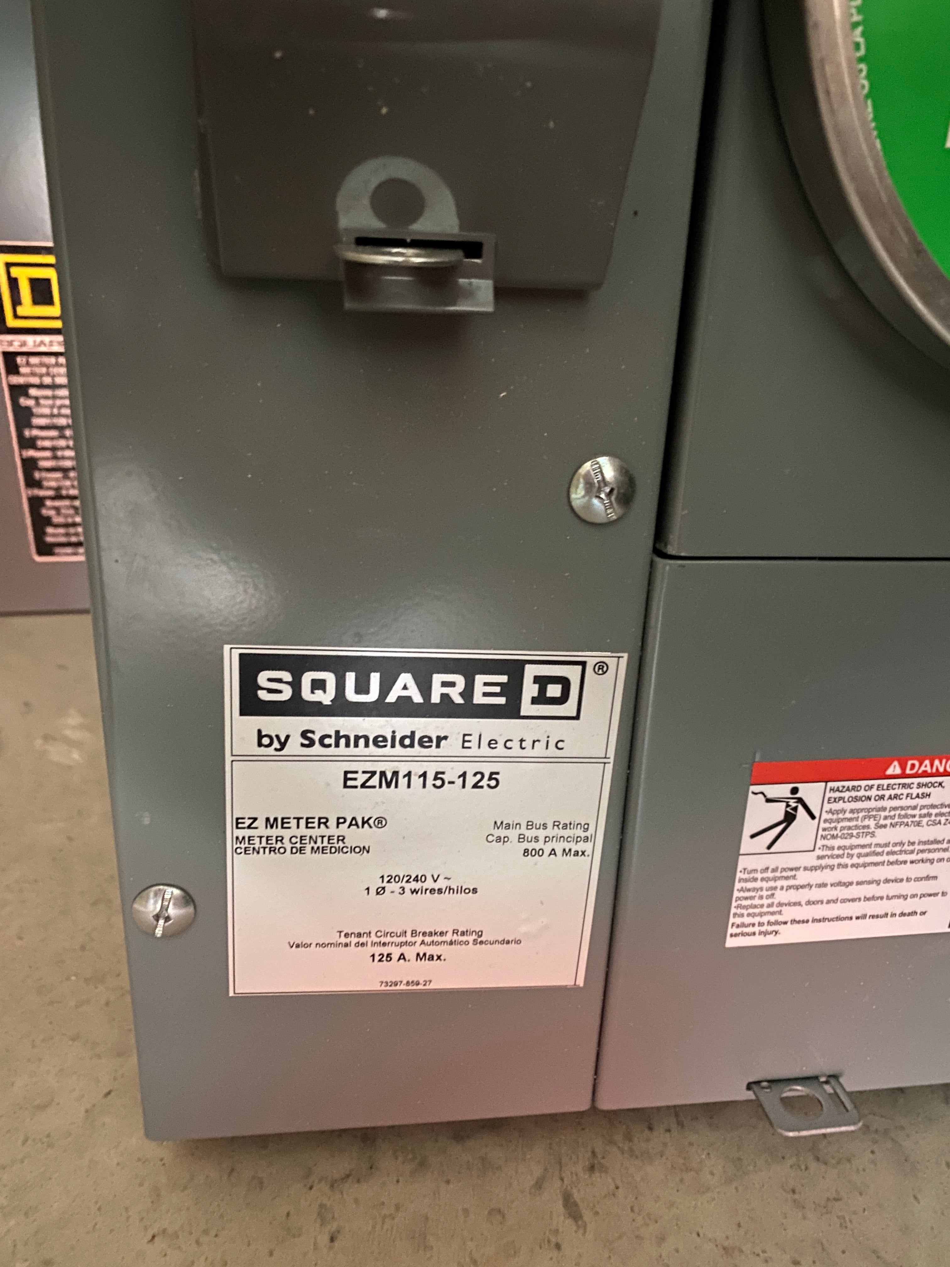 Square D EZM115125 1PH In / 1PH Out 5 Gang 125A Socket Ringed Meter Stack