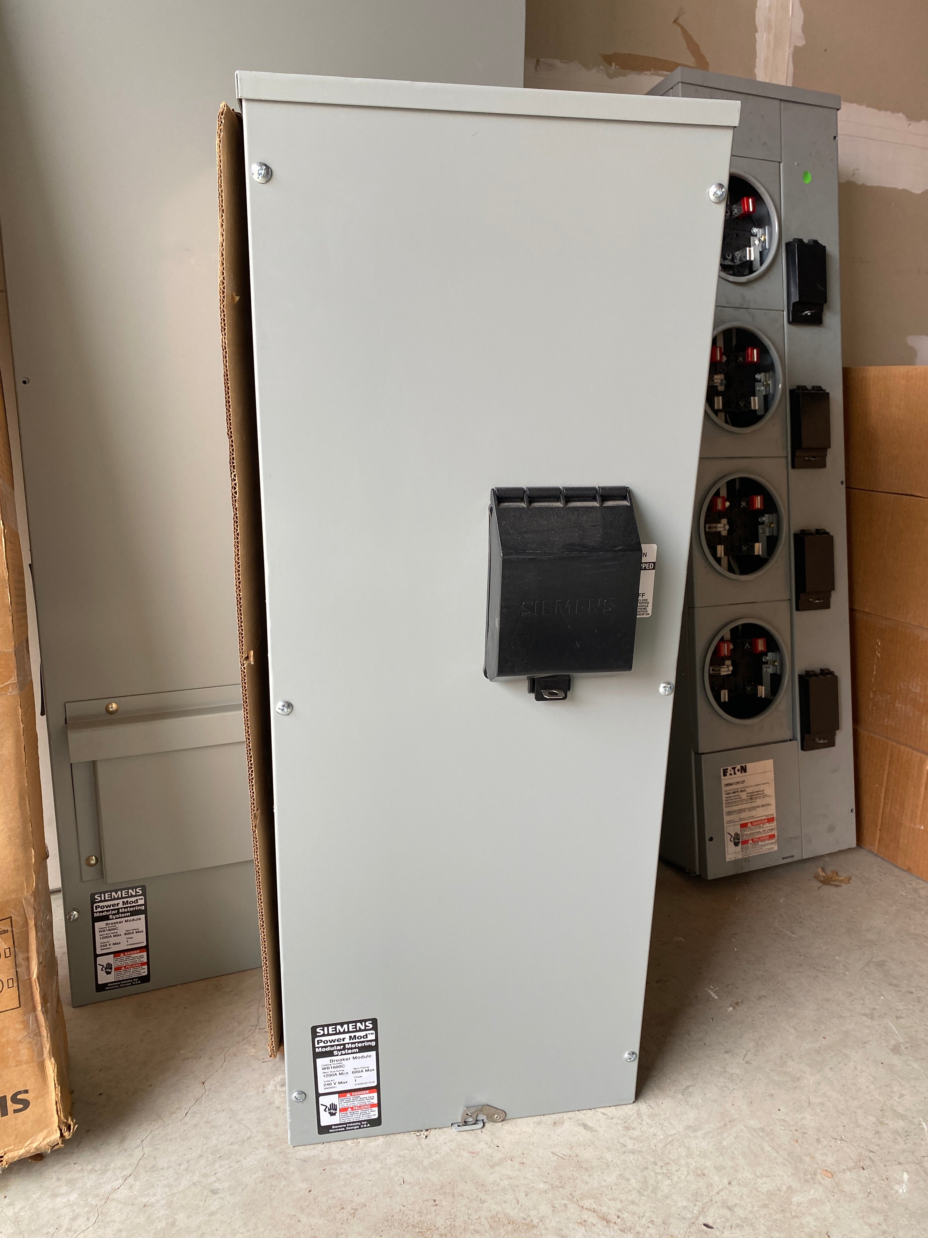 Siemens WB1600C Single Phase 600 Amp Main Circuit Breaker Disconnect