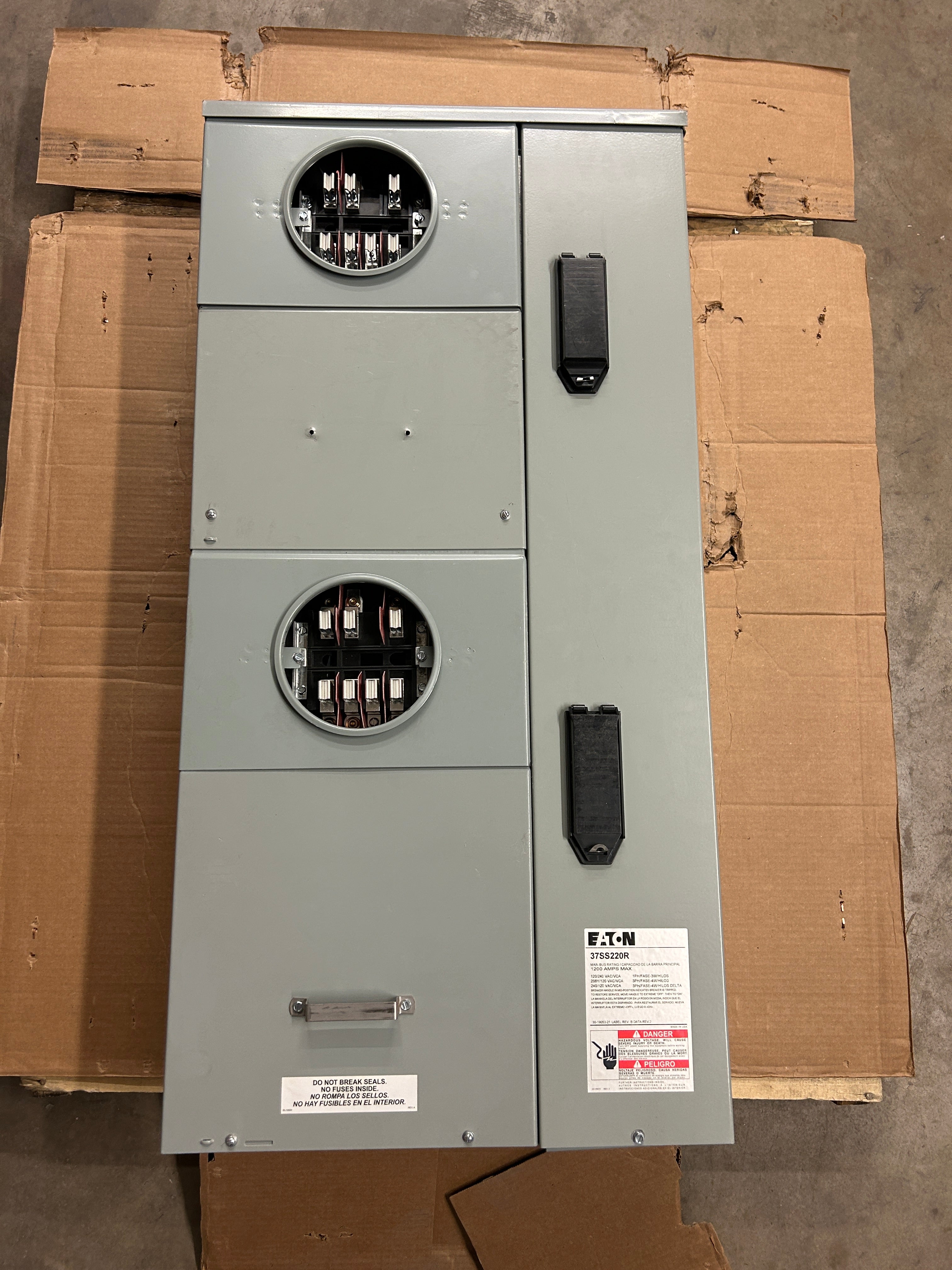 Eaton 37MM220R12 Three Phase Meter Stack