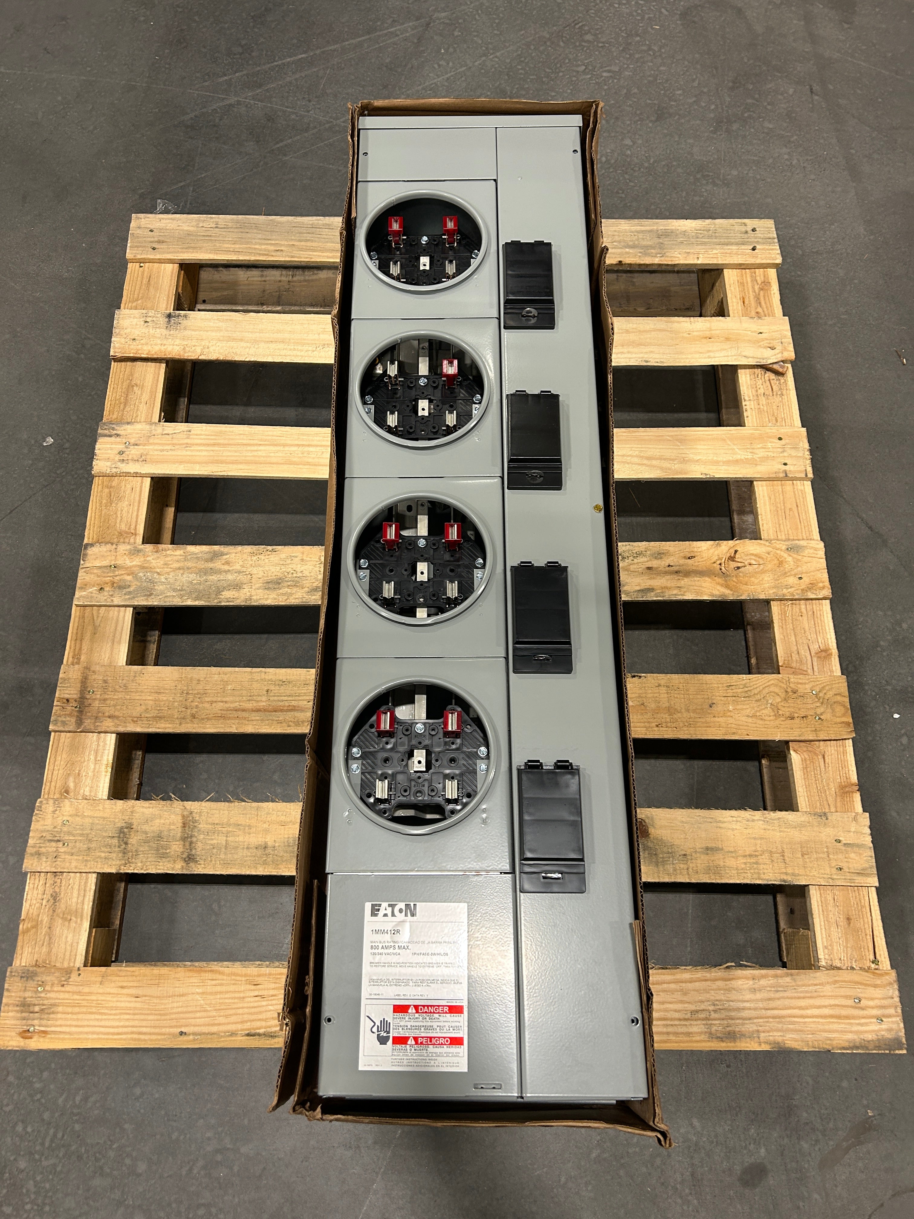 Eaton 1MM412R 1PH In / 1PH Out 4 Gang 125A Socket Ringed Meter Stack