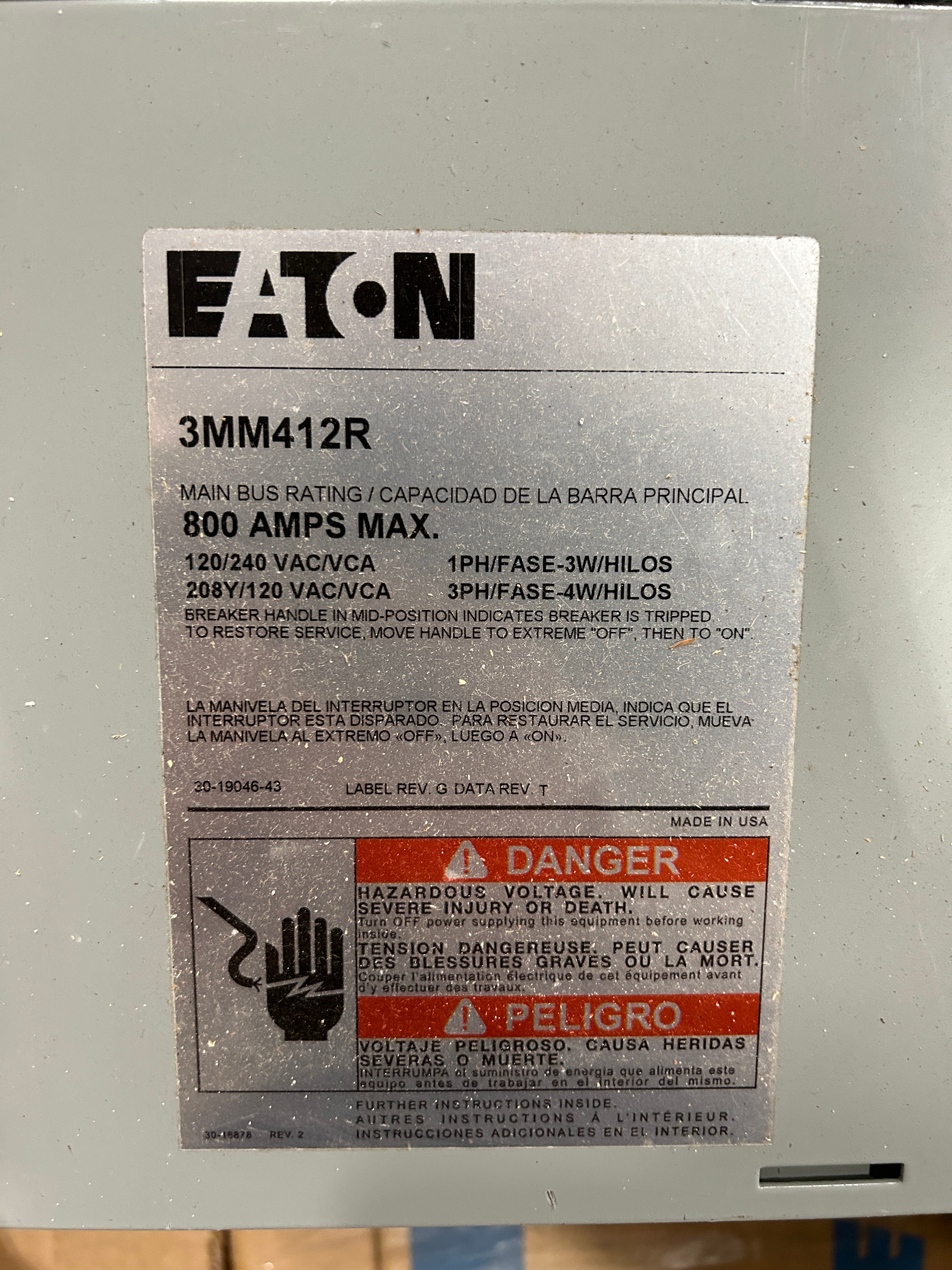 Eaton 3MM412R Three Phase In / Single Phase Out 4-Gang 125A Socket Ringed Meter Stack