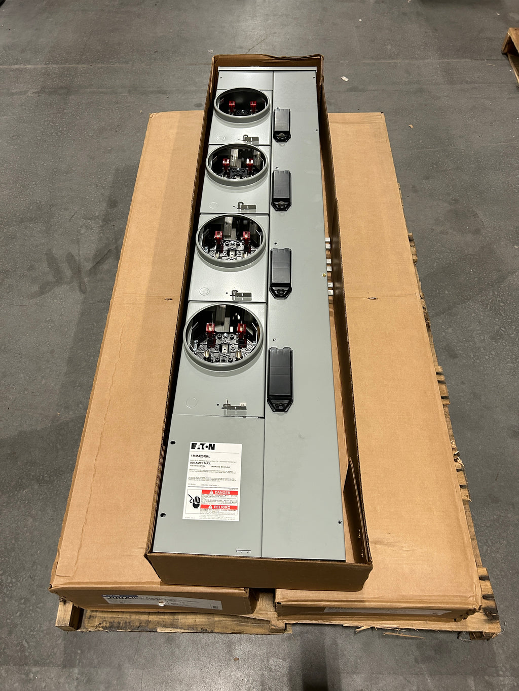 Eaton 1MM420RRL Single Phase 4-Gang 200A Socket Ringless Meter Stack