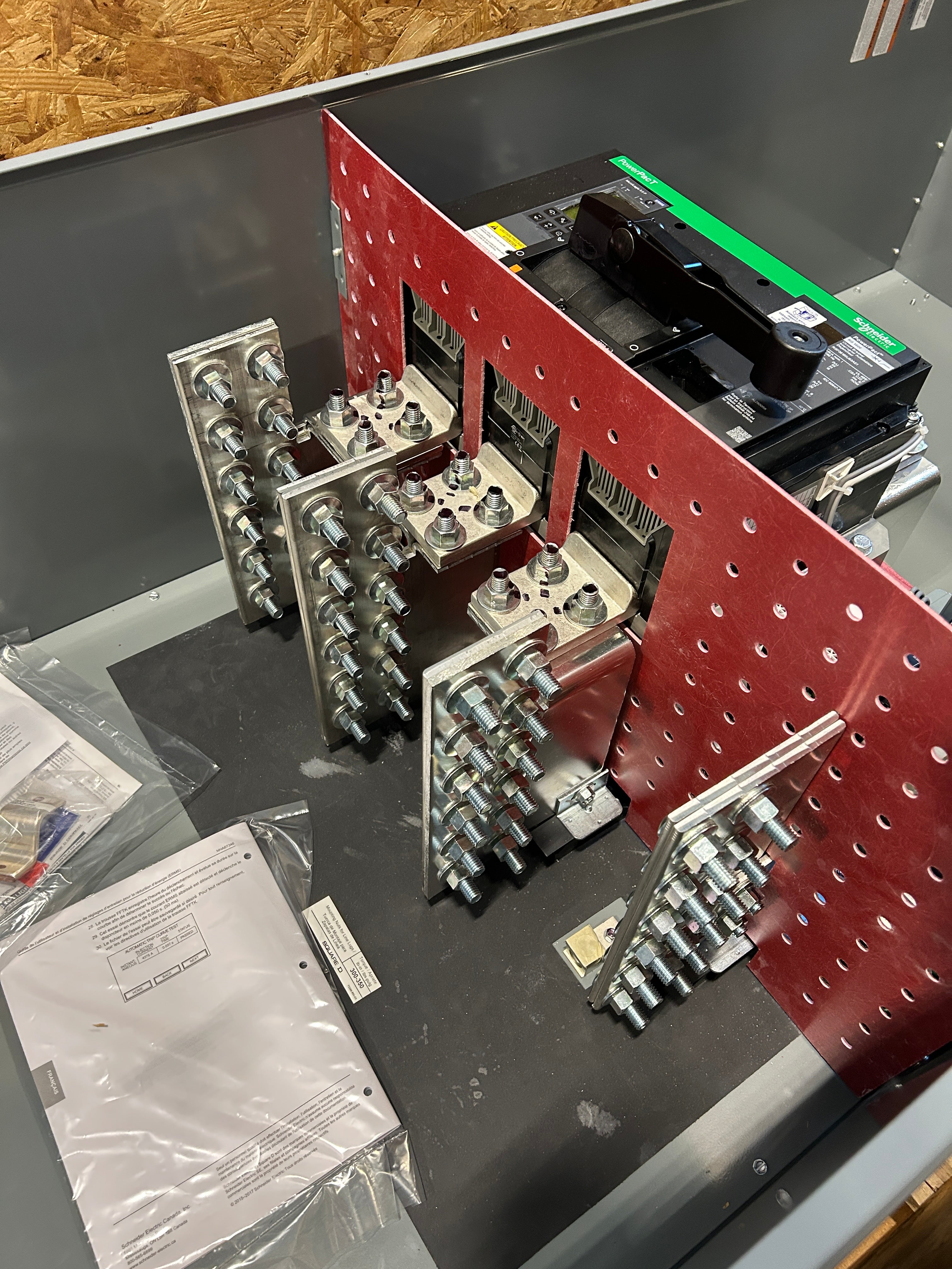 Square D EZM31600GCBUMS 3PH 1600A Main Disconnect w/ERMS Energy Reduction Maintenance Switch