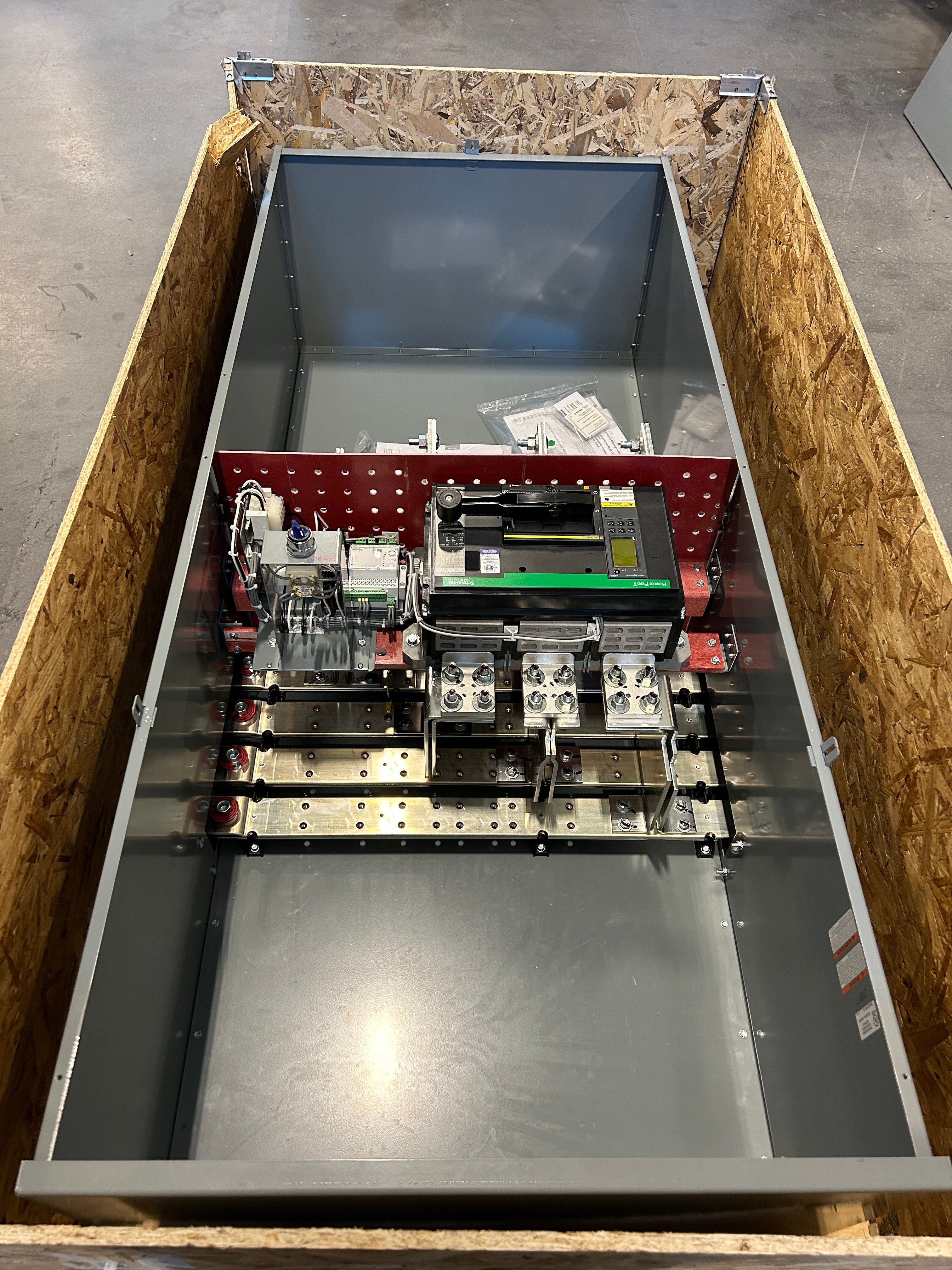 Square D EZM31600GCBUMS 3PH 1600A Main Disconnect w/ERMS Energy Reduction Maintenance Switch