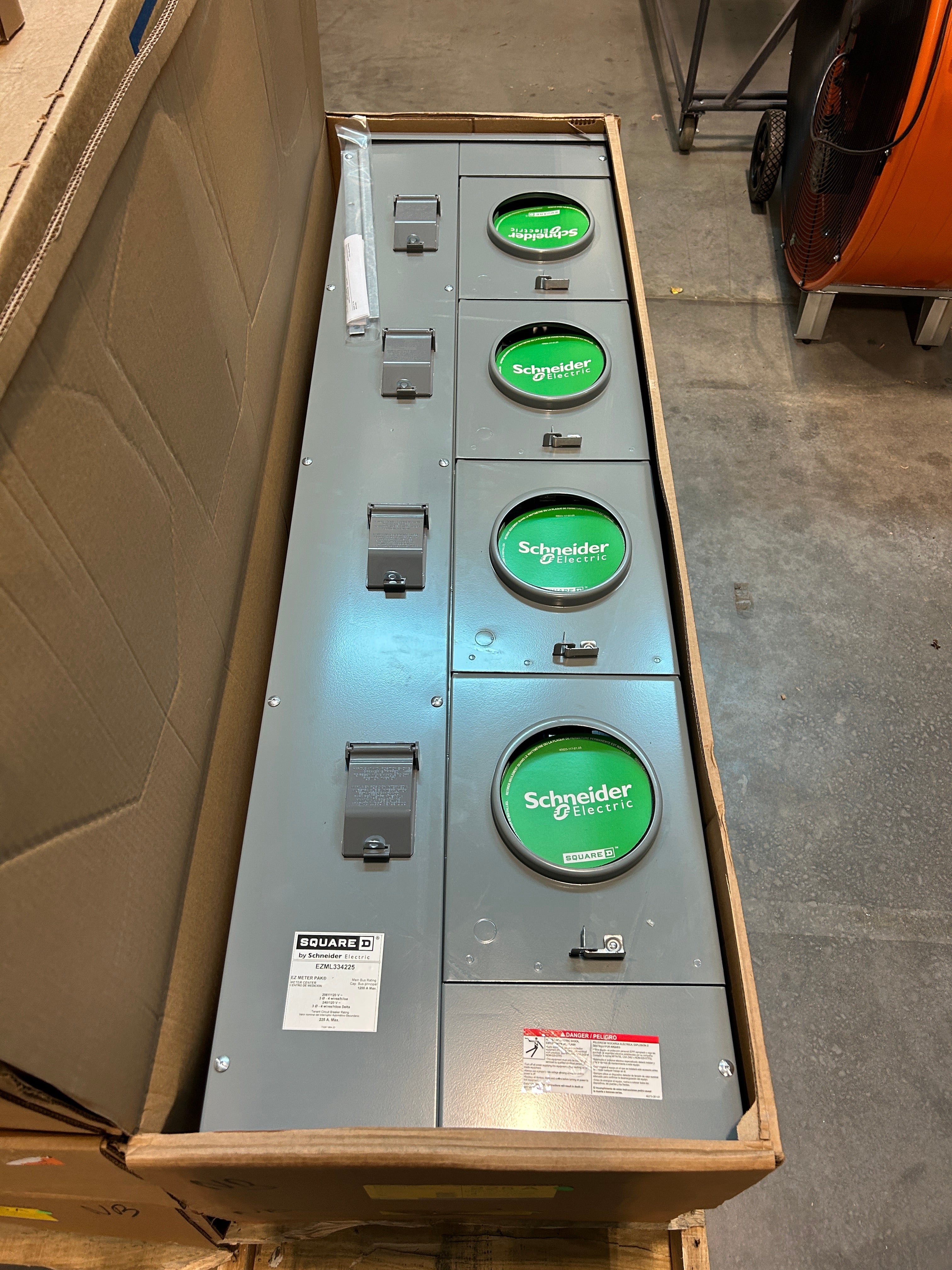 Square D EZML334225 3PH In / 3PH Out 4 Gang Ringless Lever Bypass 225A