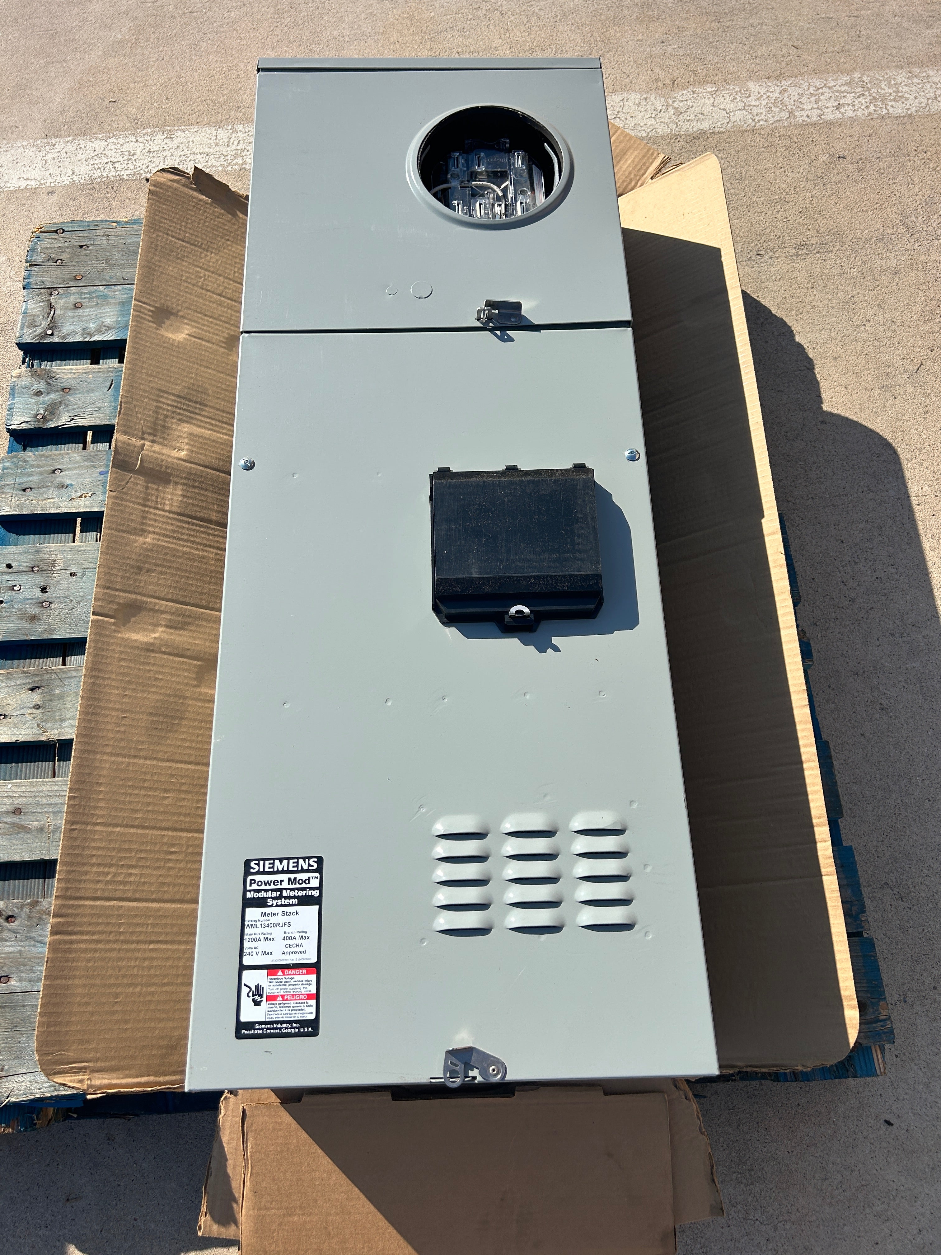 Siemens WML13400RJFS 3PH In/Out Ringless Lever Bypass 400A Fused Meter Stack