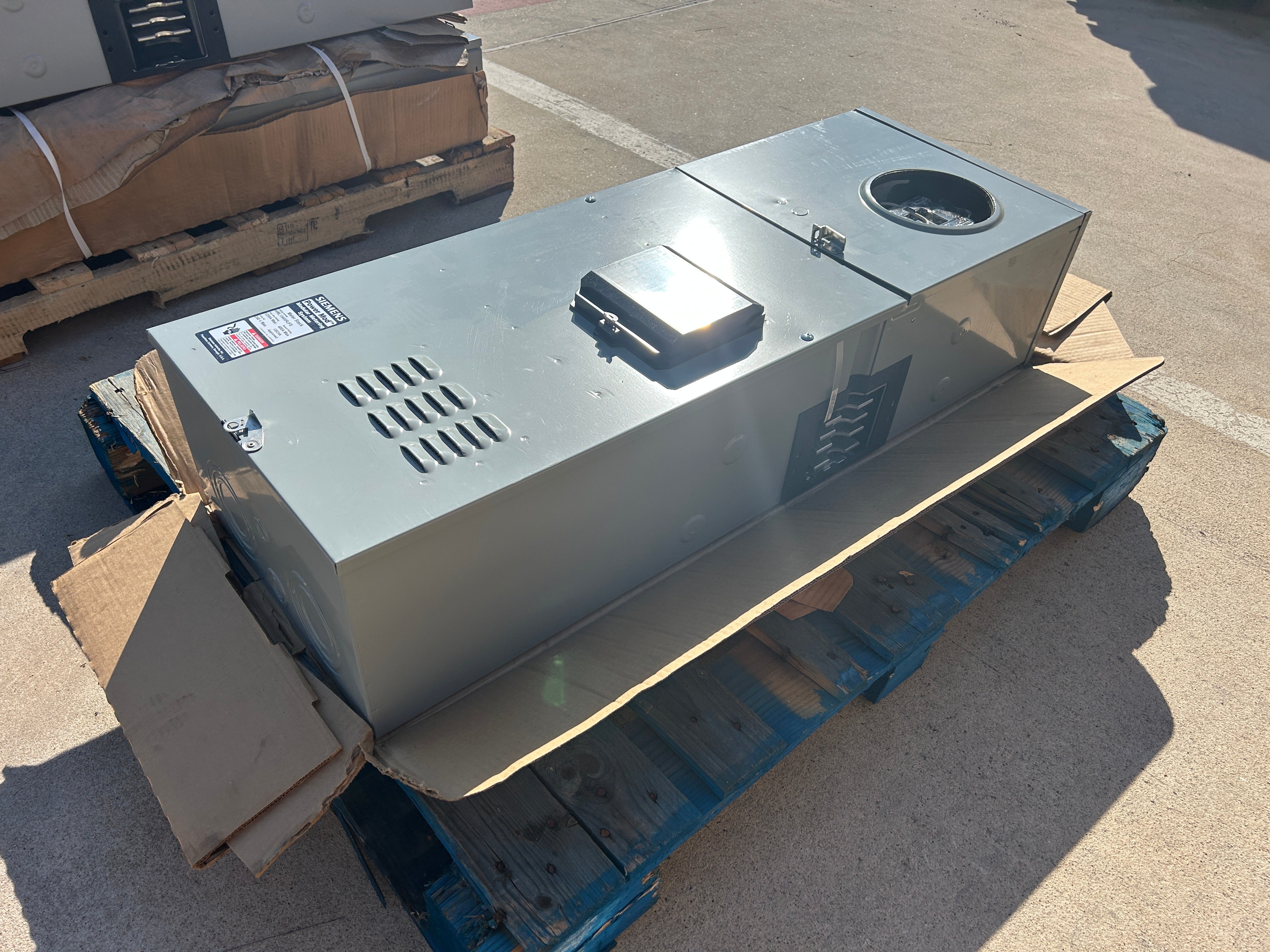 Siemens WML13400RJFS 3PH In/Out Ringless Lever Bypass 400A Fused Meter Stack